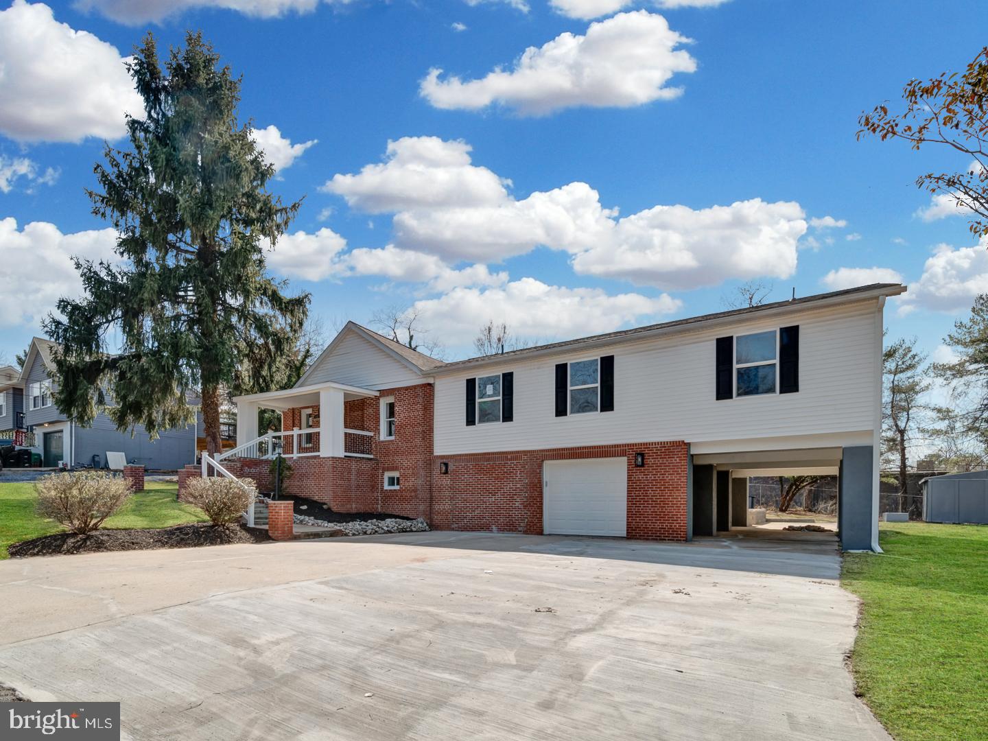 1501 PINE GROVE