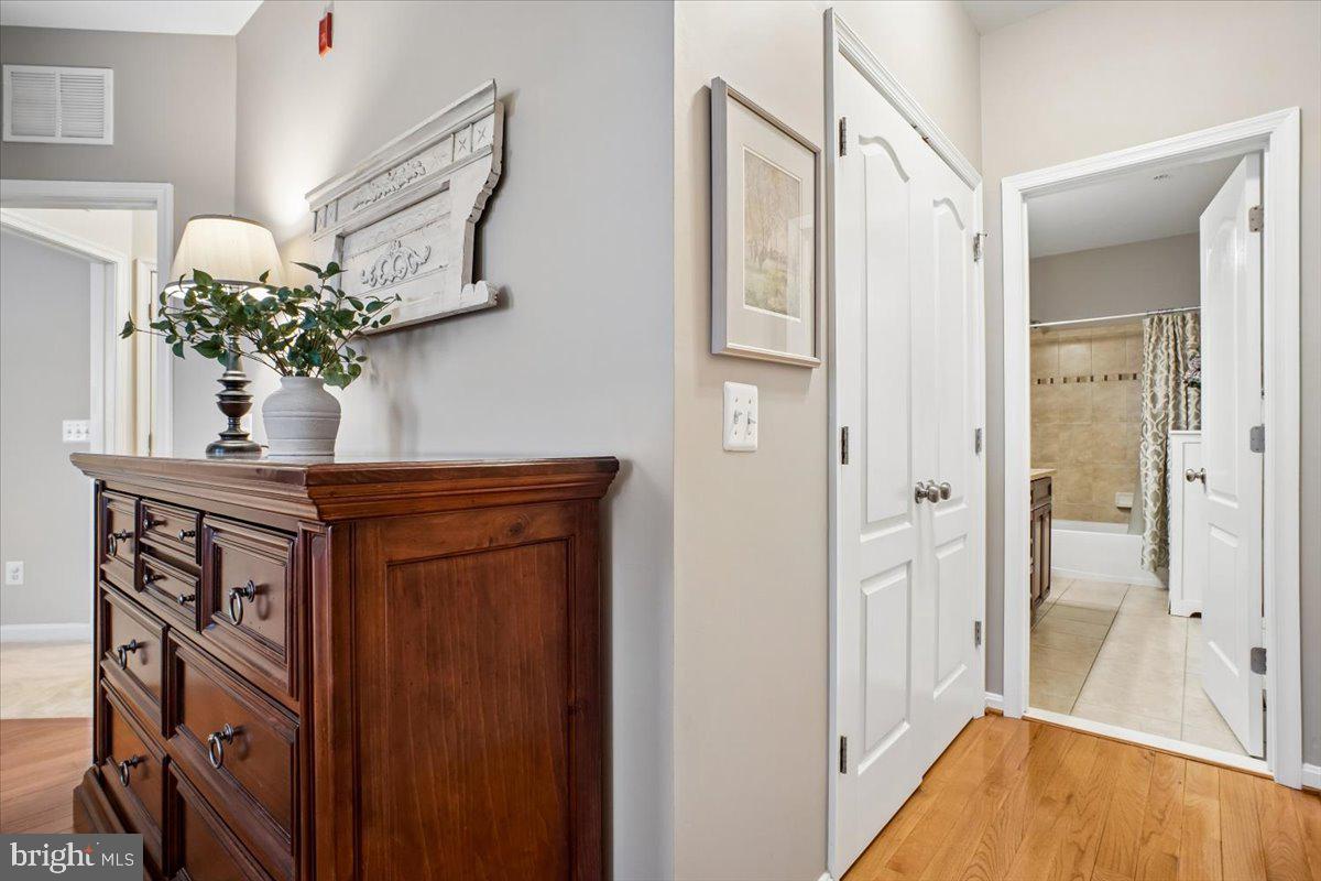 MERCER PARK CONDOMINIUM - Residential