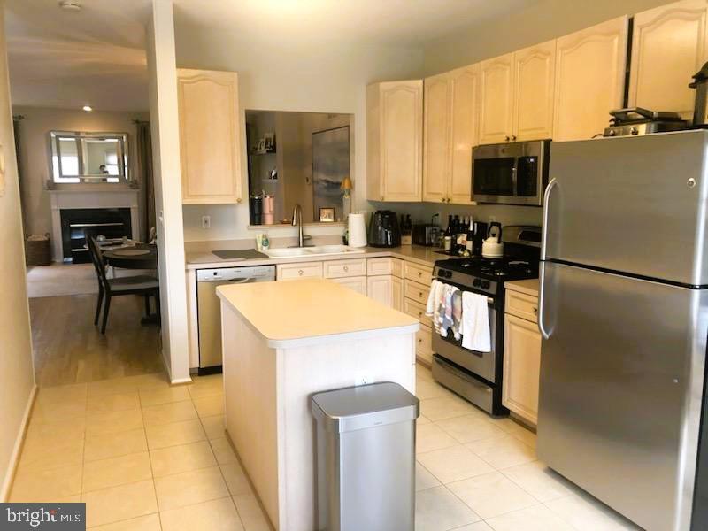 WINDSOR PARK - Residential Lease