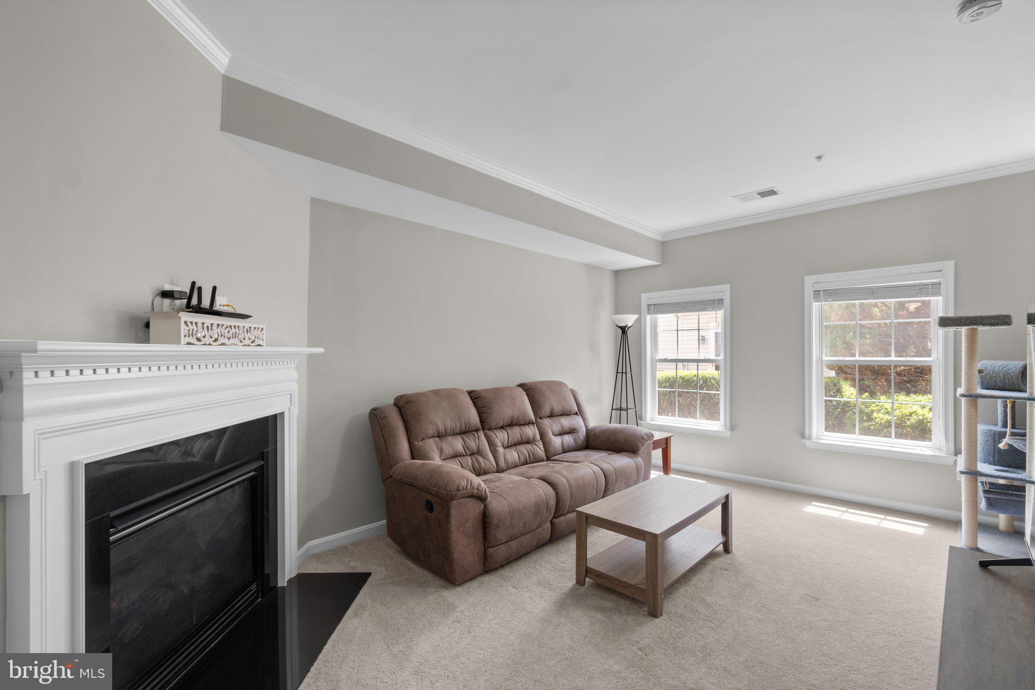 CHATSWORTH VILLAGE CONDO - Residential