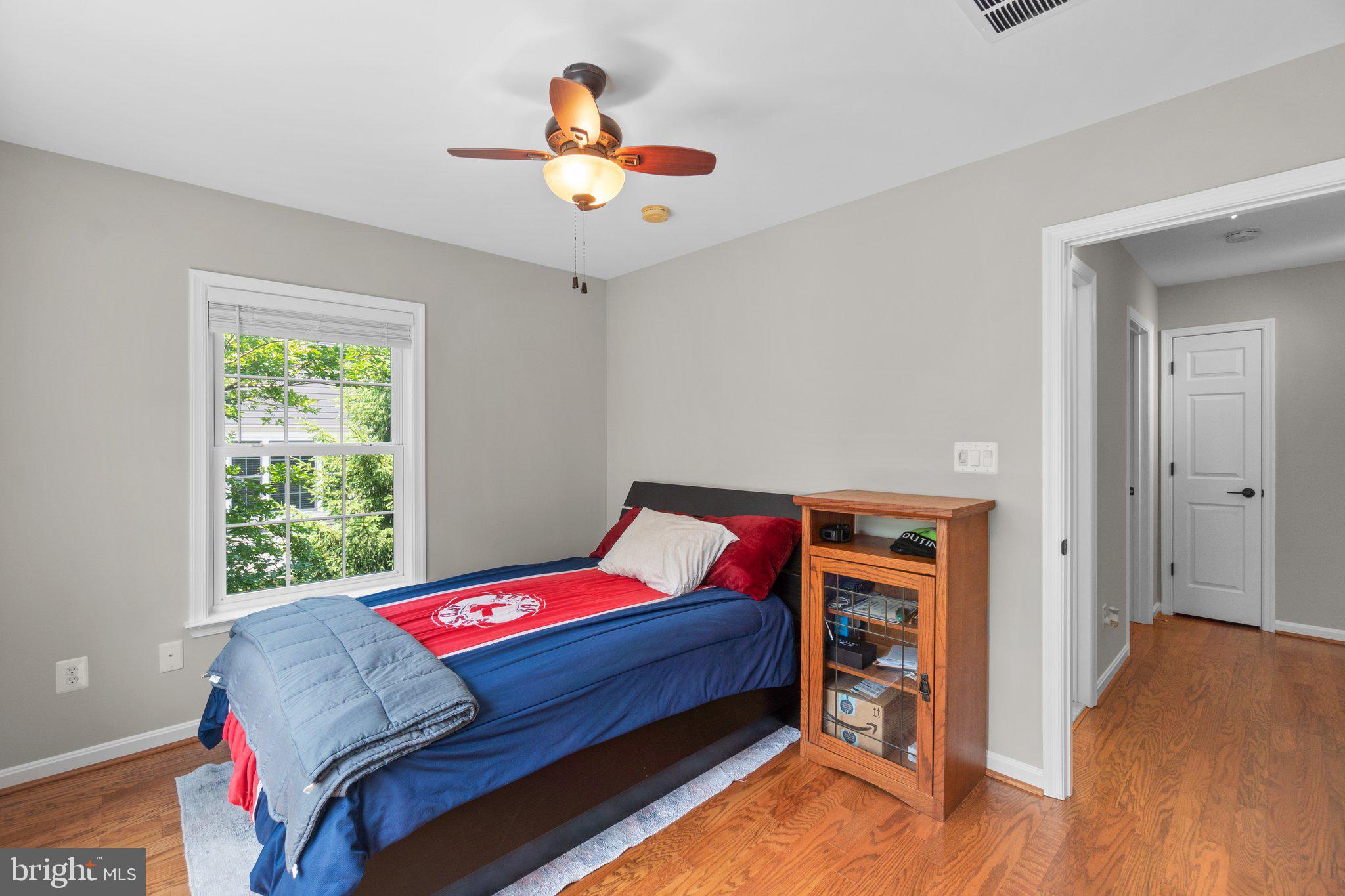 CHATSWORTH VILLAGE CONDO - Residential