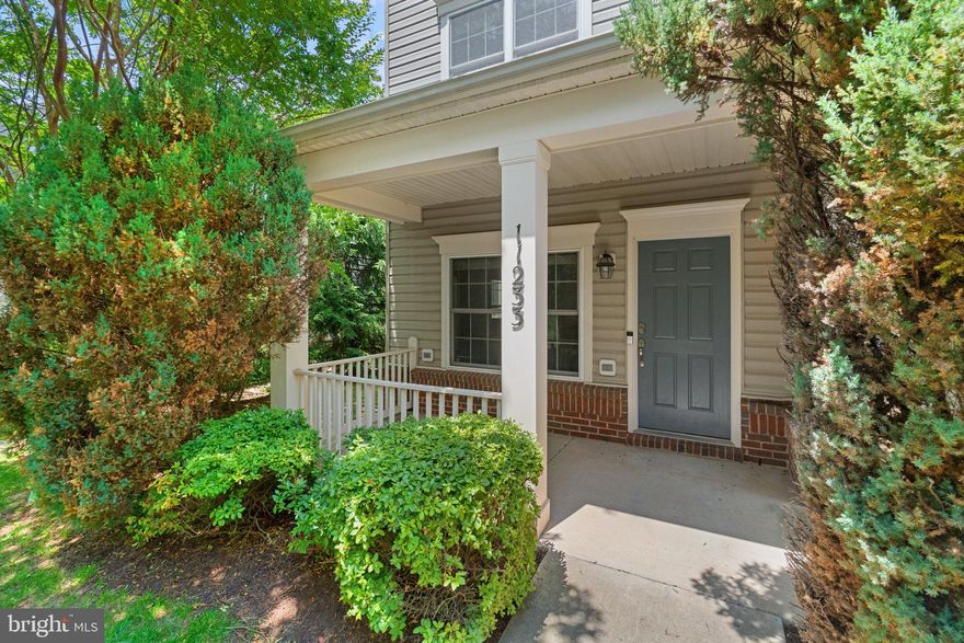 Two-level townhome style condo with three bedrooms, two and a half bathrooms, and attached garage! Awaiting you is new carpet and fresh paint throughout the home, with stainless steel appliances in the kitchen. A LARGE primary bedroom with walk-in closet is the highlight of the unit, with nice sized second and third bedrooms. Great location in Manassas near shopping, Rt 234, etc.