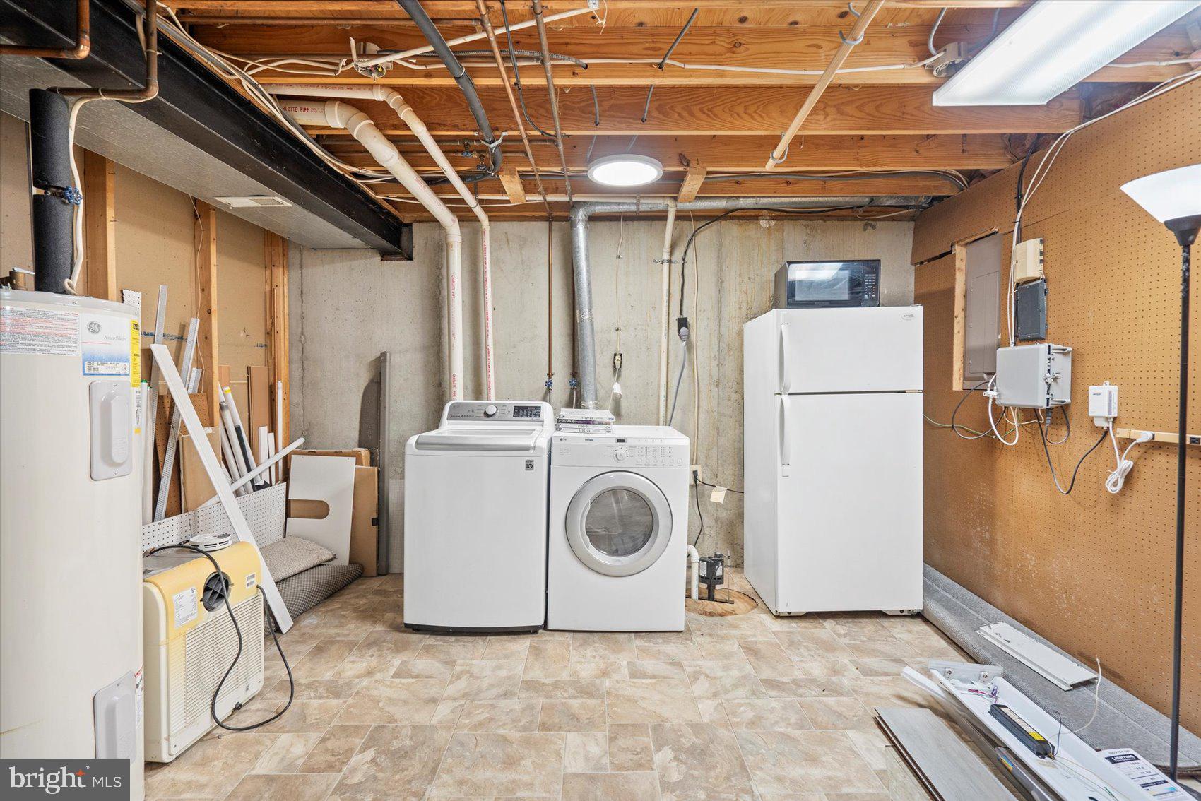 OAKMONT - Residential Lease