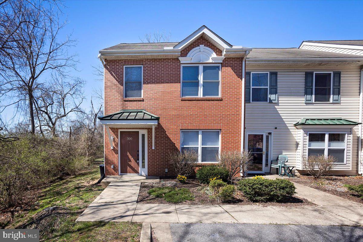 Welcome to this beautifully updated end-unit townhouse in the heart of Chestertown! Featuring 3 bedrooms and 2.5 bathrooms, this home is fresh, bright, and ready for you to move right in. The kitchen shines with freshly painted cabinets and brand-new appliances, while new flooring throughout adds a modern touch.
Enjoy the convenience of a patio out back—perfect for relaxing or entertaining. Located just minutes from town, you’ll love the easy access to shopping, dining, and everything Chestertown has to offer. Easy to show—schedule your tour today!