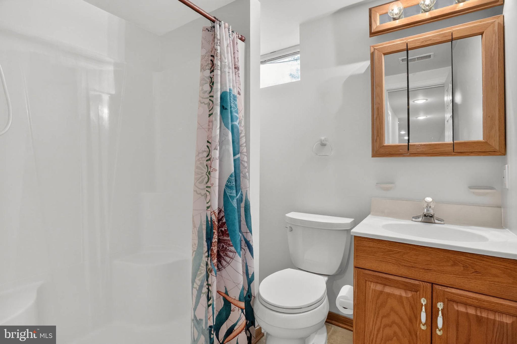 CAMPUS GREEN - Residential Lease