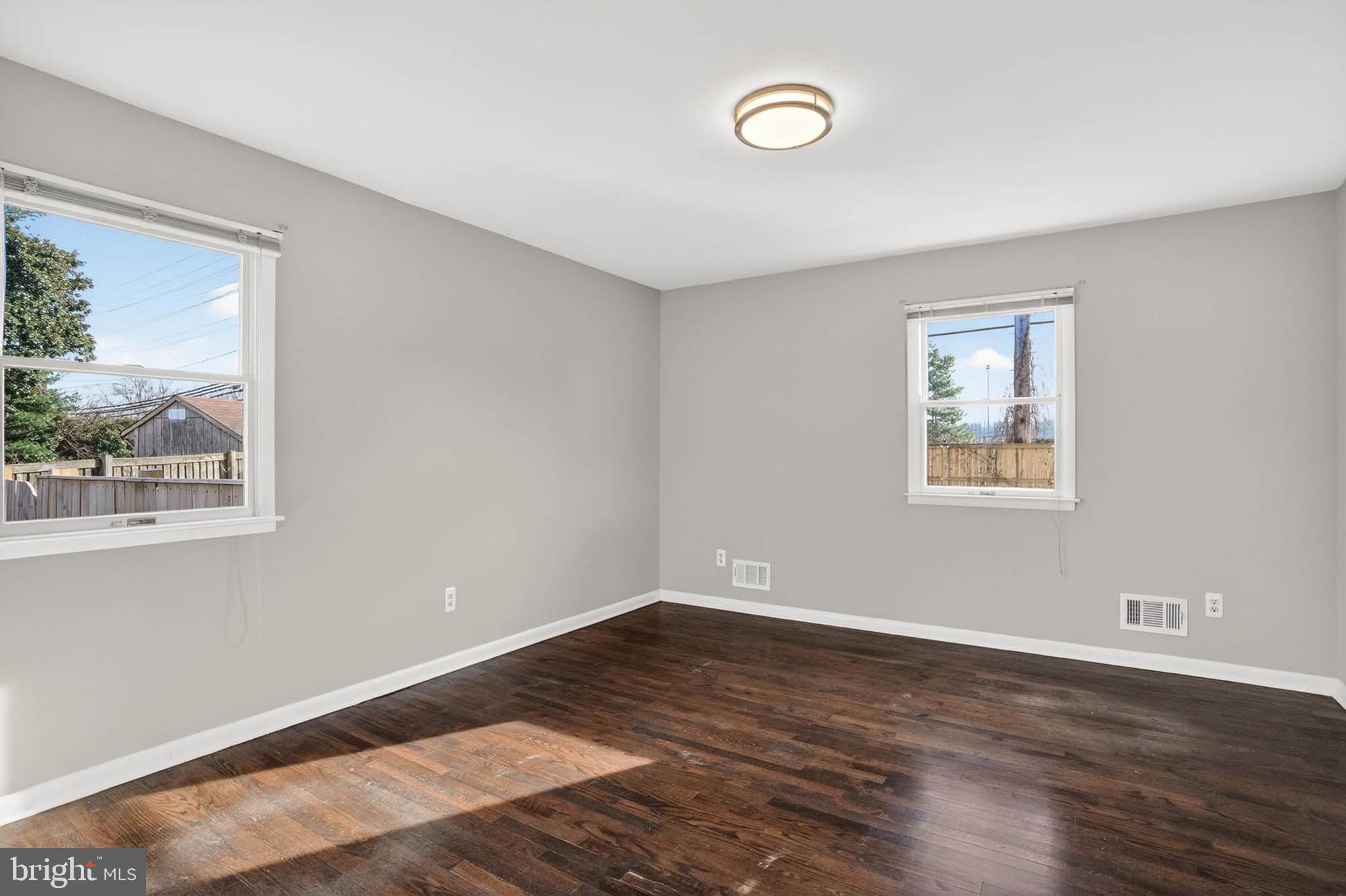 CAMPUS GREEN - Residential Lease