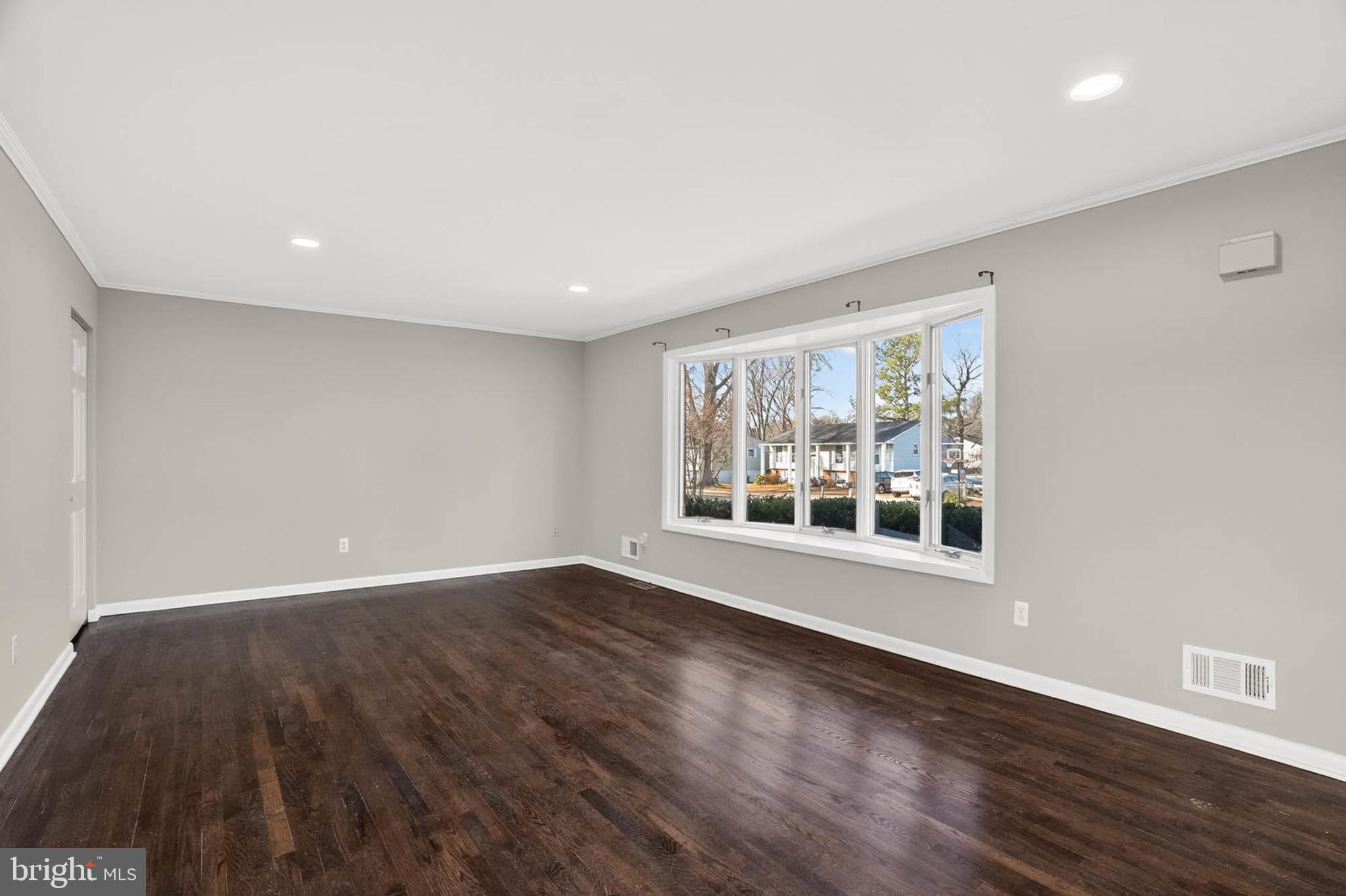 CAMPUS GREEN - Residential Lease