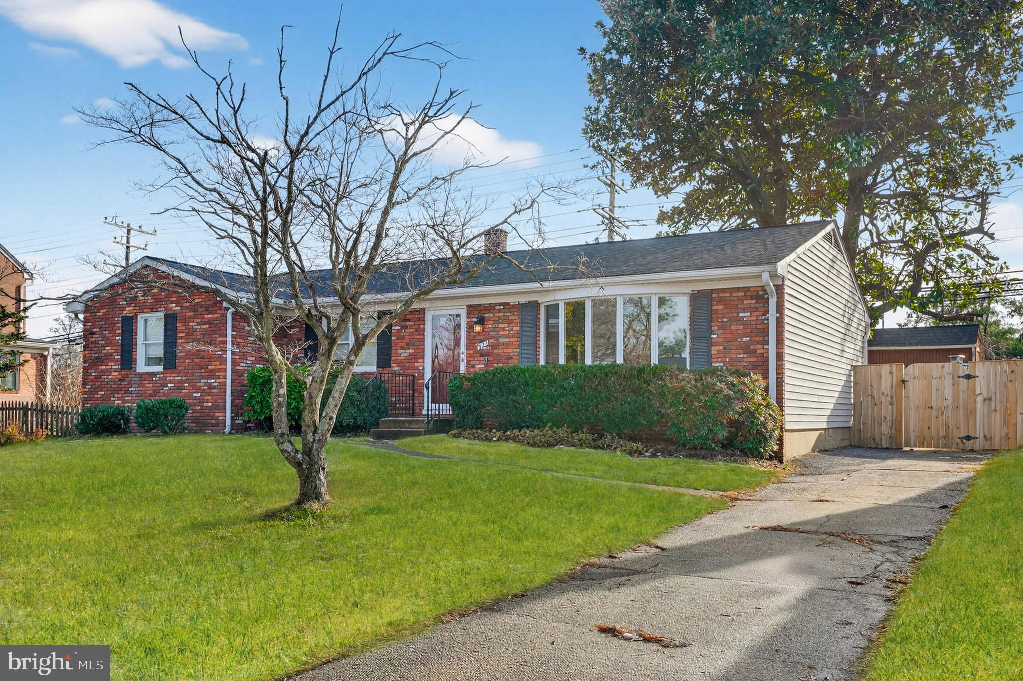 CAMPUS GREEN - Residential Lease