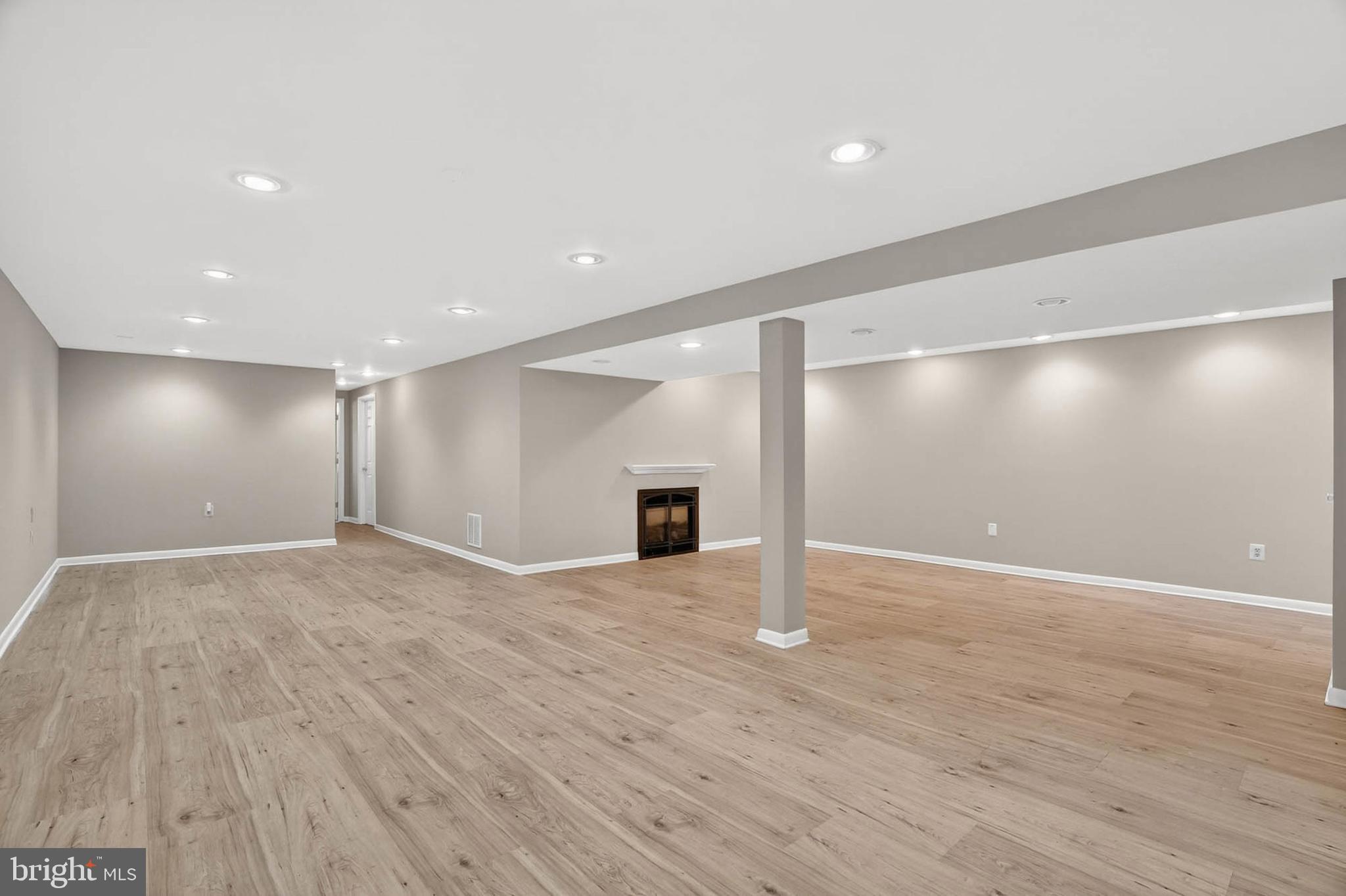 CAMPUS GREEN - Residential Lease