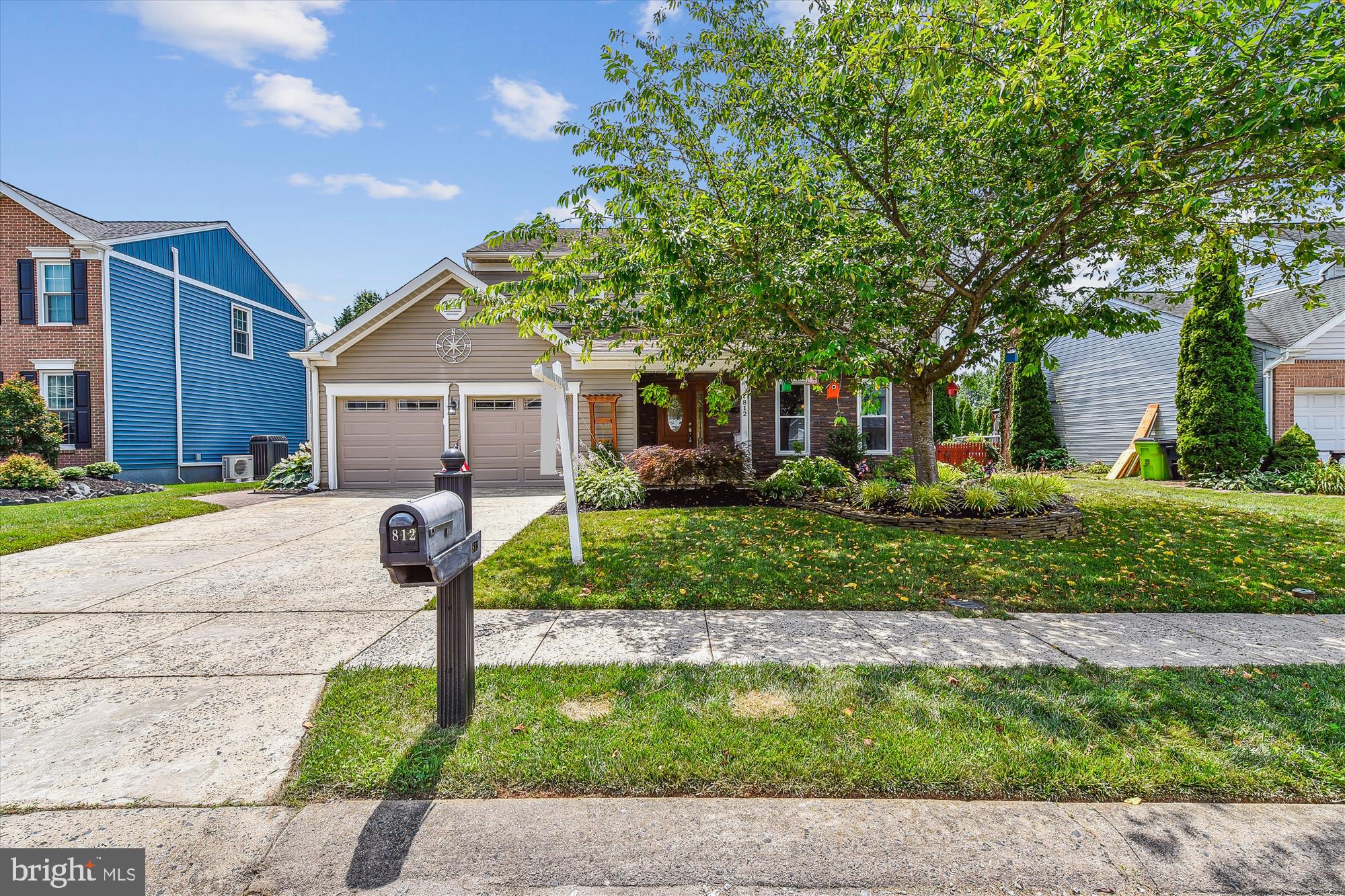 812 PEPPARD DRIVE