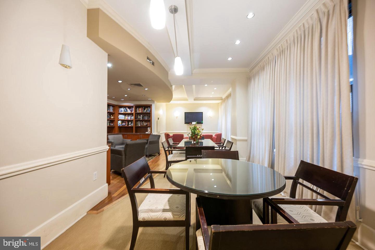 CENTER CITY - Residential