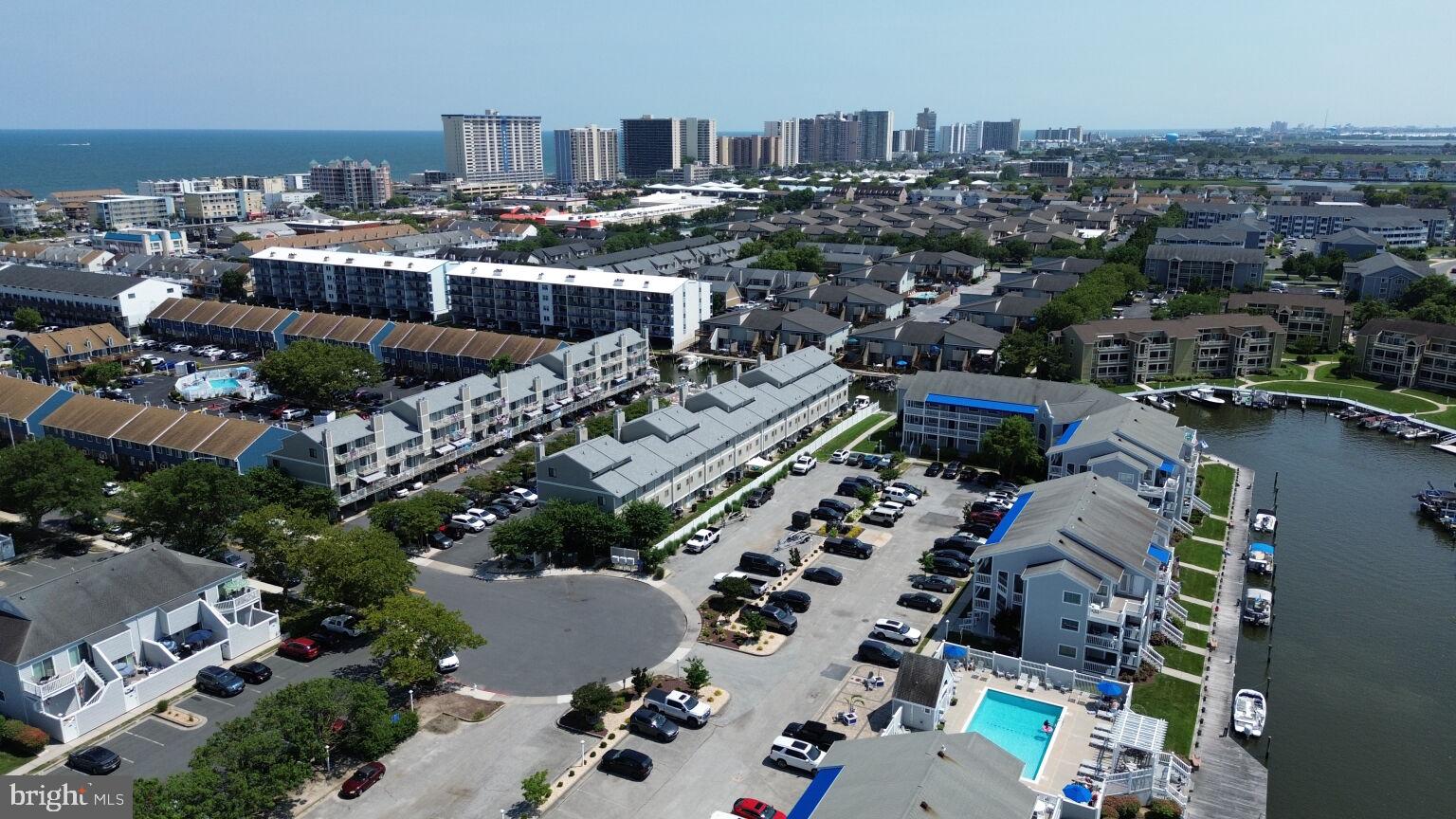 HIDDEN HARBOR - Residential