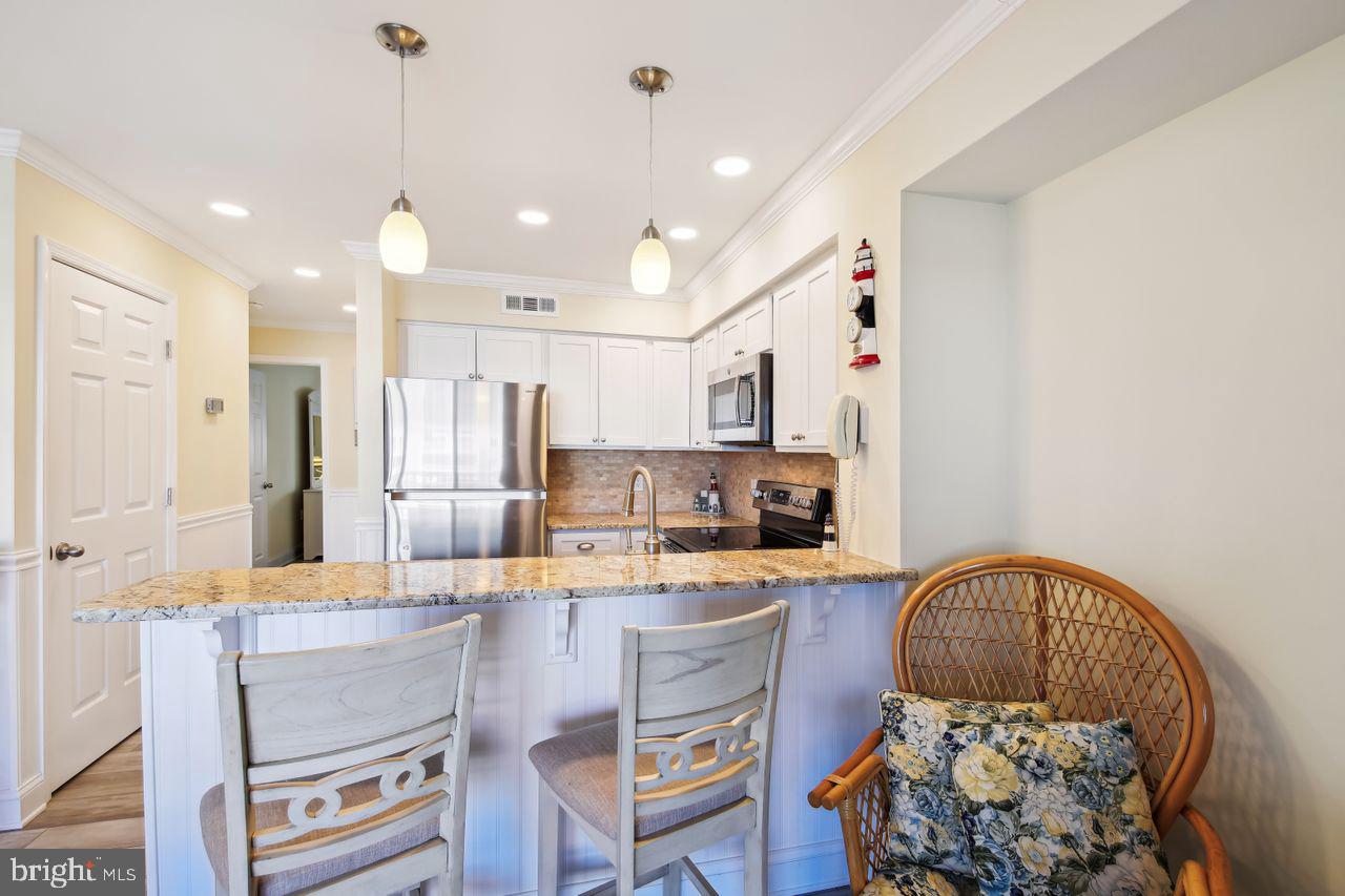 HIDDEN HARBOR - Residential