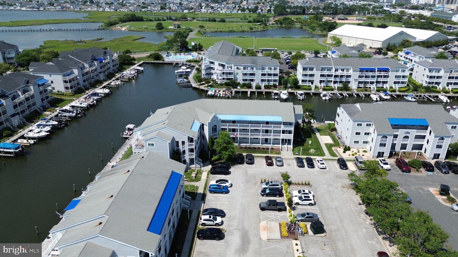 HIDDEN HARBOR - Residential