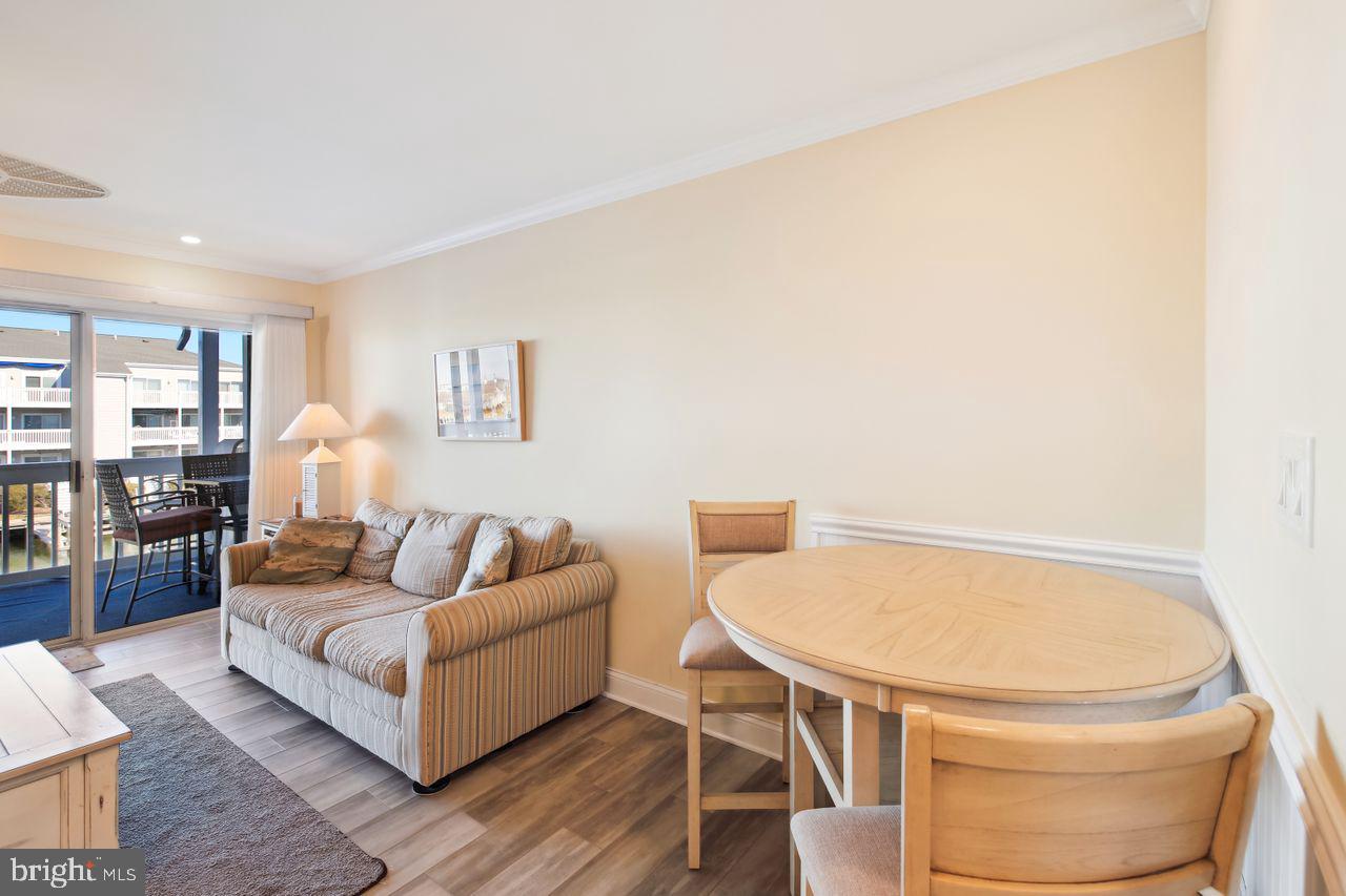 HIDDEN HARBOR - Residential