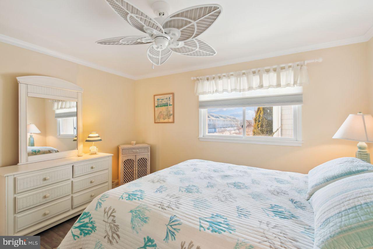 HIDDEN HARBOR - Residential