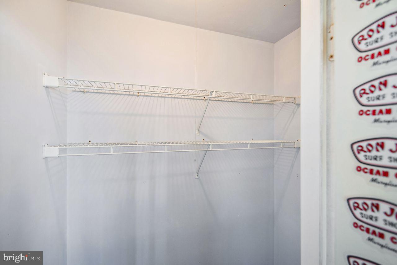 HIDDEN HARBOR - Residential