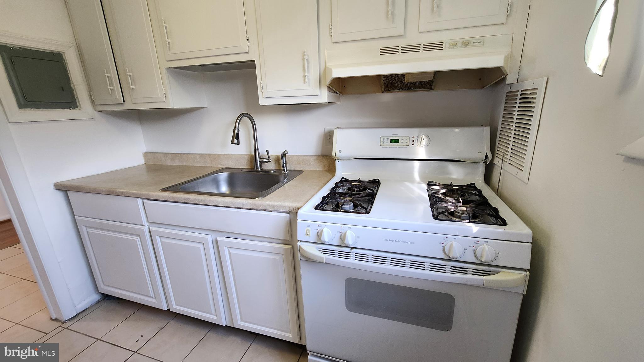 JAMES LEE - Residential