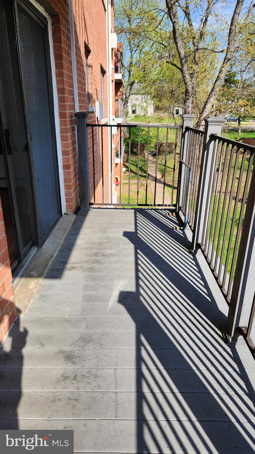 JAMES LEE - Residential