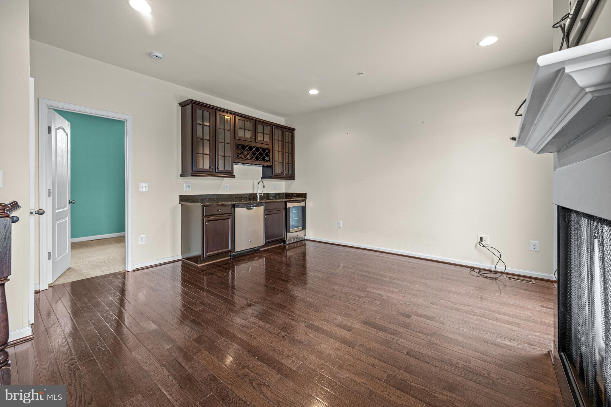 POTOMAC OVERLOOK - Residential Lease