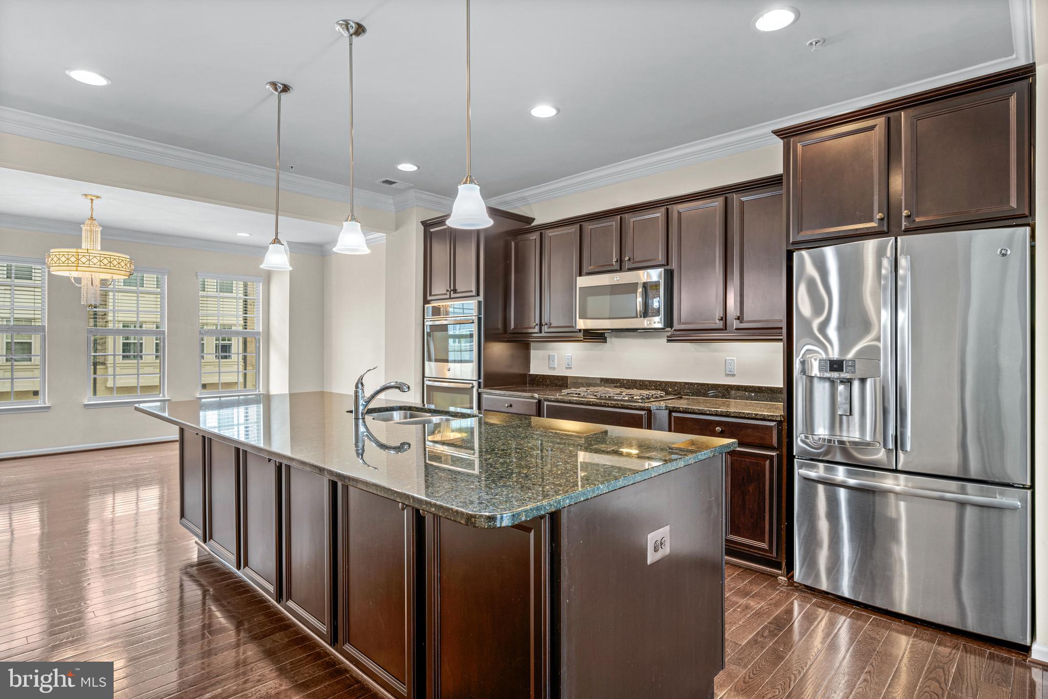 POTOMAC OVERLOOK - Residential Lease