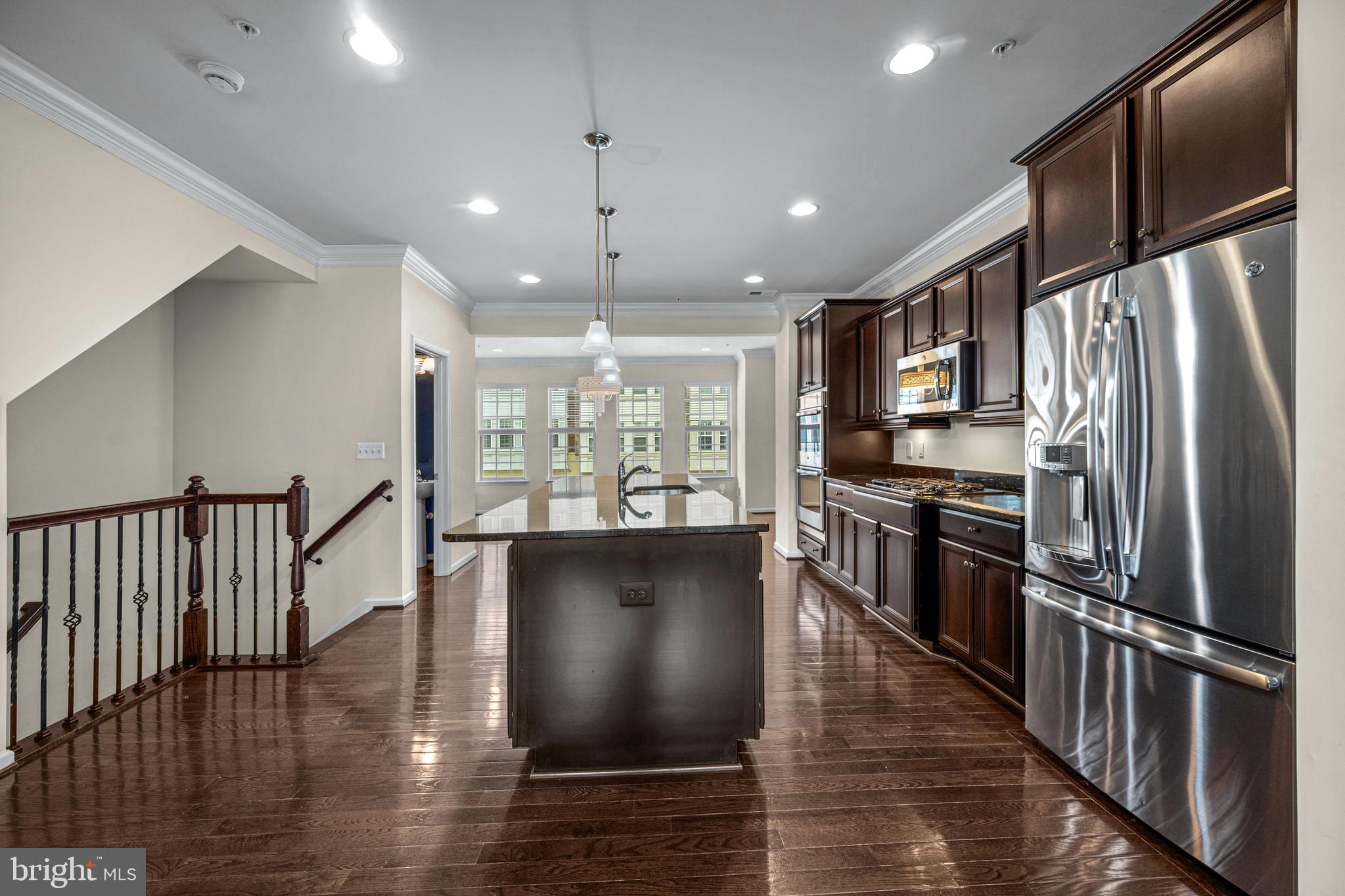 POTOMAC OVERLOOK - Residential Lease