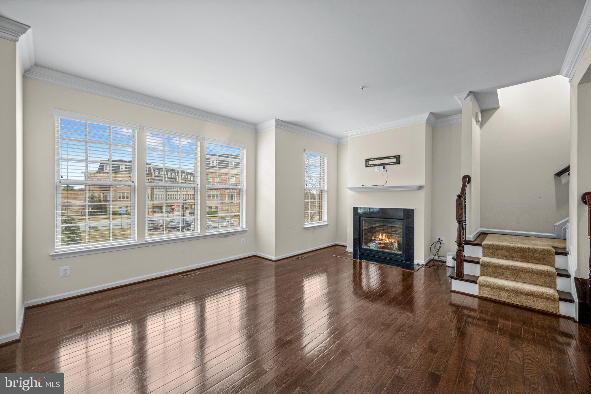 POTOMAC OVERLOOK - Residential Lease