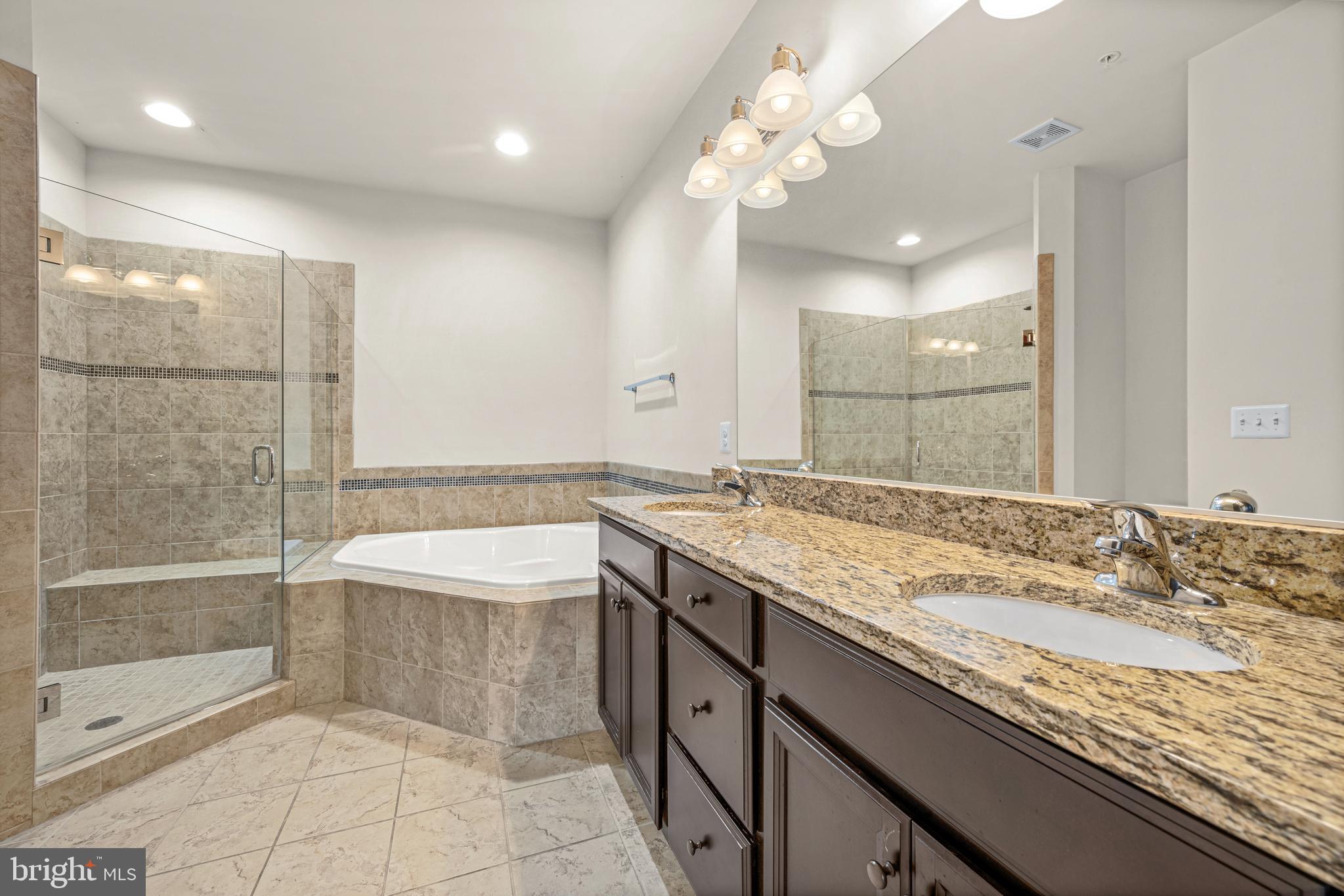 POTOMAC OVERLOOK - Residential Lease