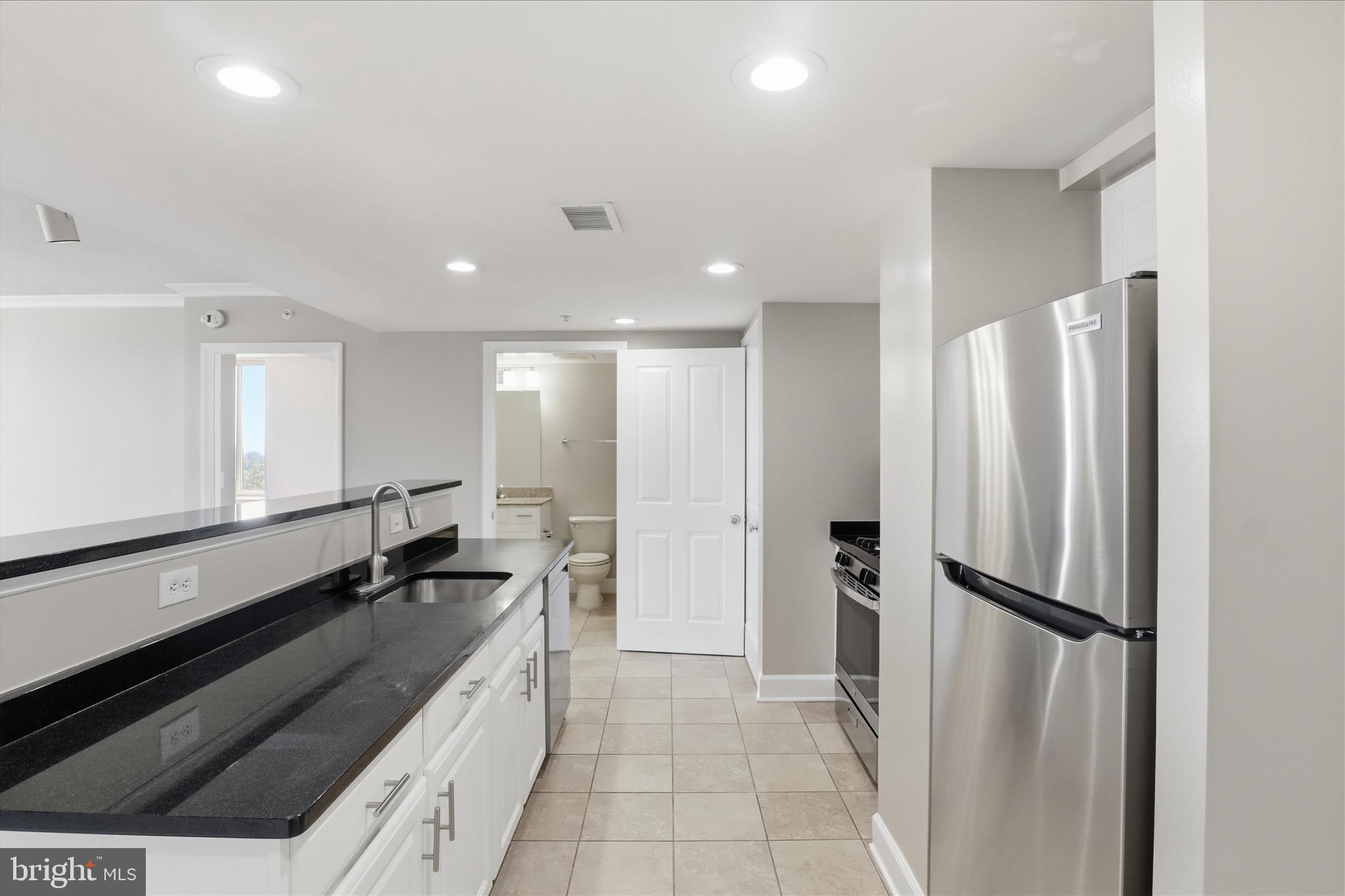 RESIDENCES AT STATION SQUARE - Residential