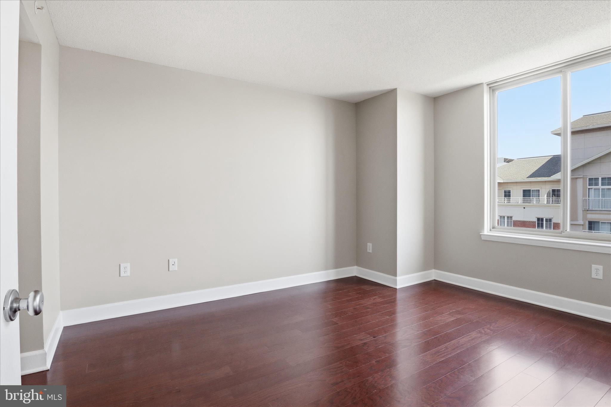 RESIDENCES AT STATION SQUARE - Residential