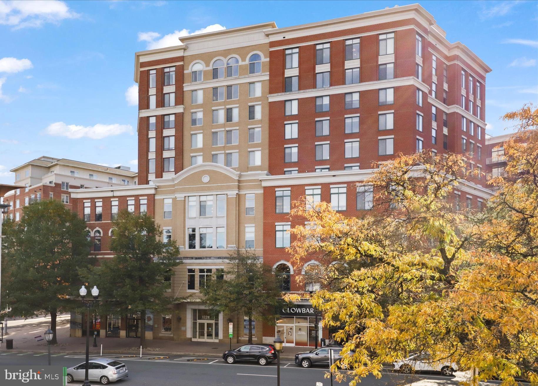 RESIDENCES AT STATION SQUARE - Residential