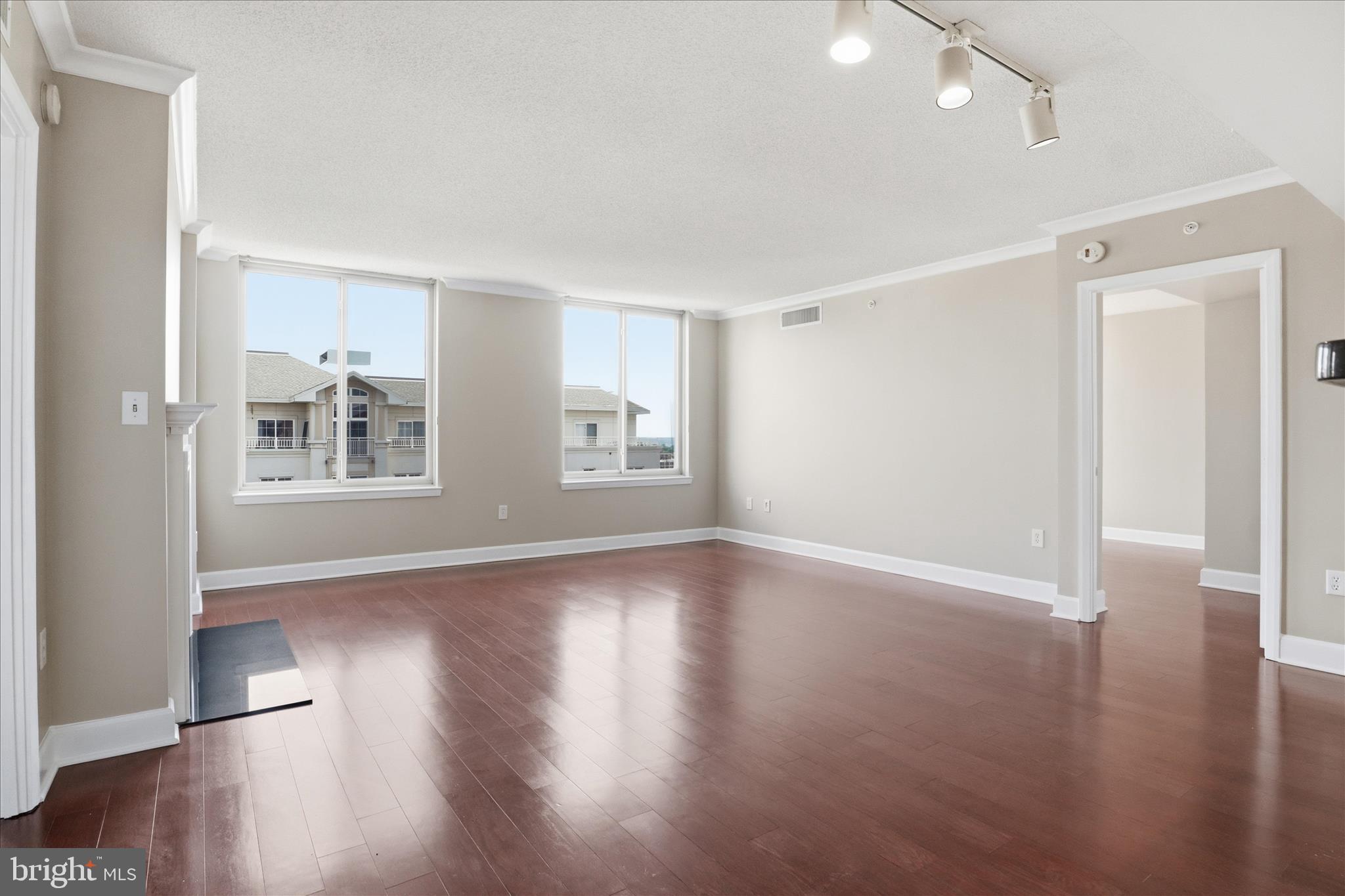 RESIDENCES AT STATION SQUARE - Residential
