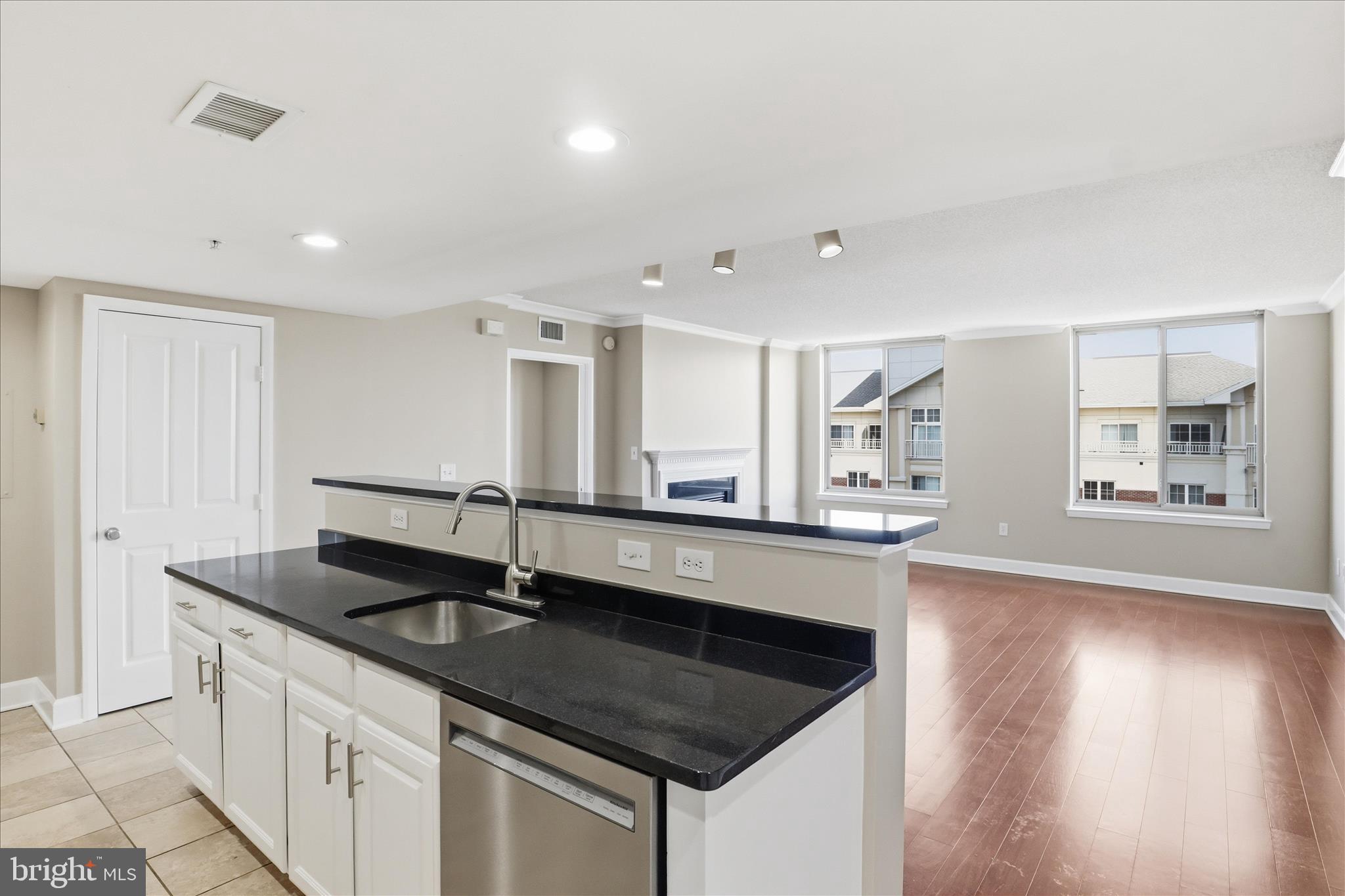 RESIDENCES AT STATION SQUARE - Residential
