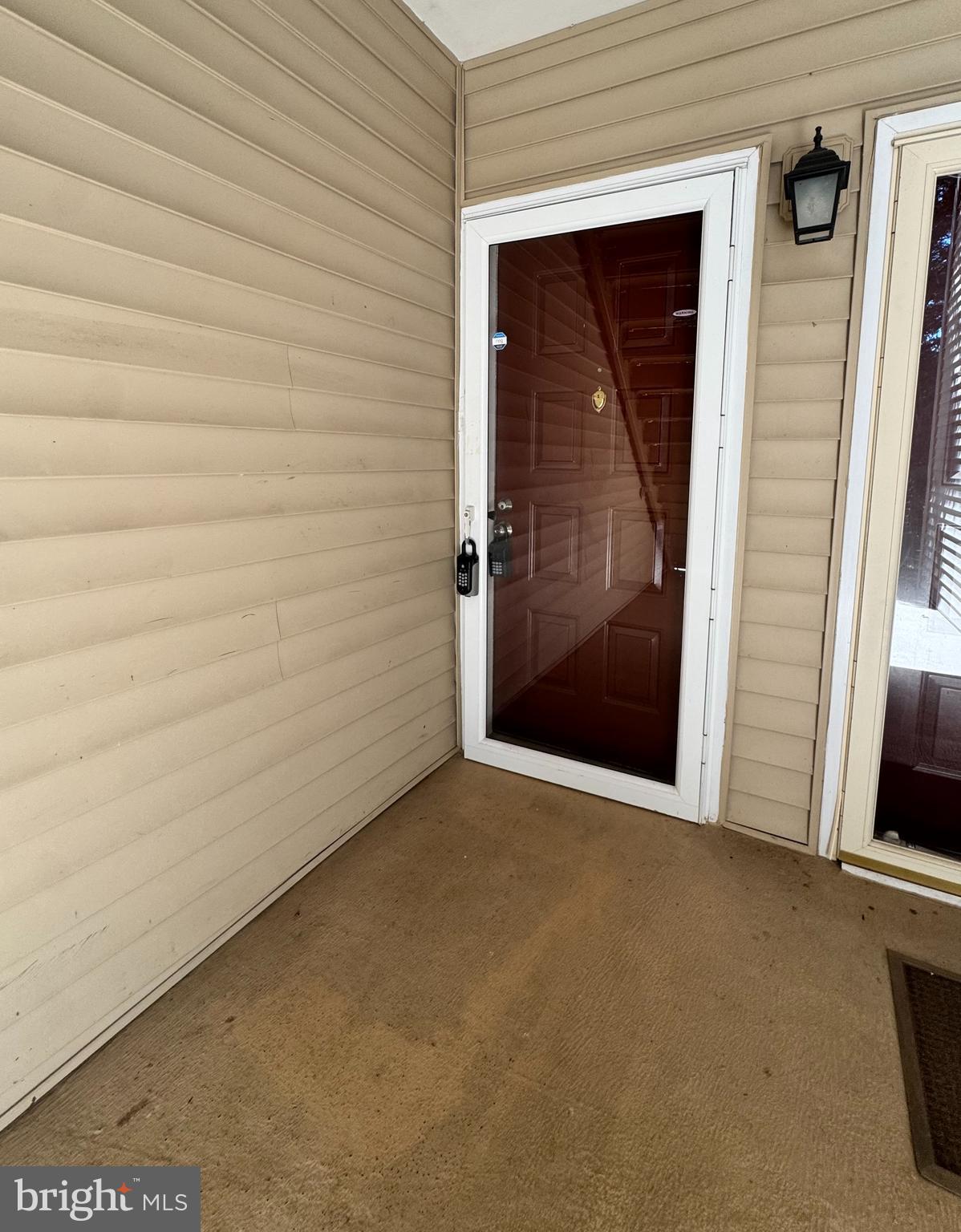 FARMINGDALE - Residential