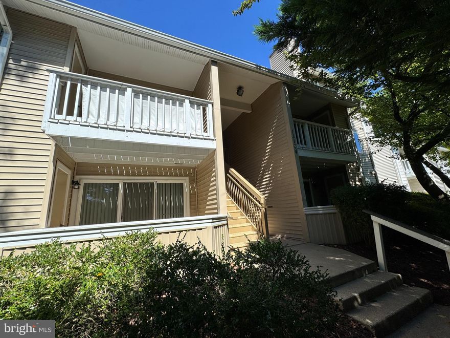 Back on the market. Buyer’s financing fell through. Well maintained, move-in ready 2-bedroom, 2-bath condo in Farmingdale Community. This property has been renovated - kitchen has quartz countertops, stainless steel appliances, and a tile backsplash.  Engineered hardwoods floors throughout and bathrooms have been updated and feature walk-in showers. Amenities include community pool and clubhouse with exercise room. Close to 270, public transportation, shopping and schools.