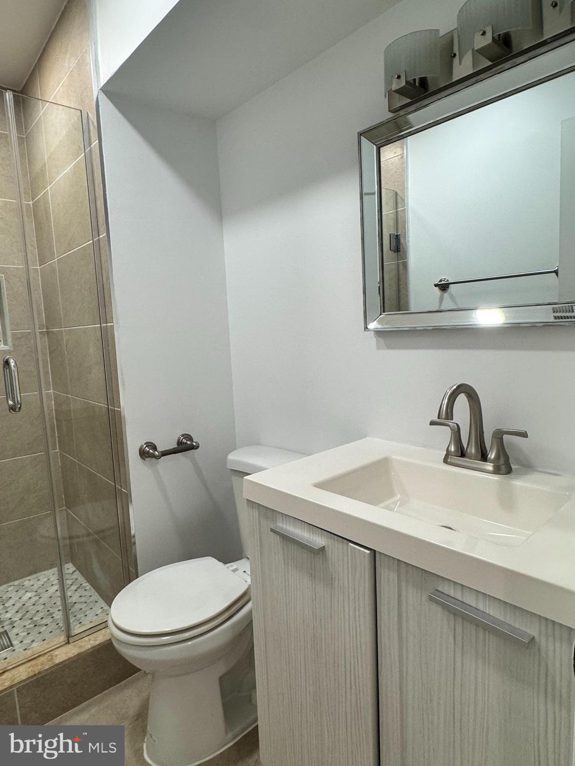 FARMINGDALE - Residential