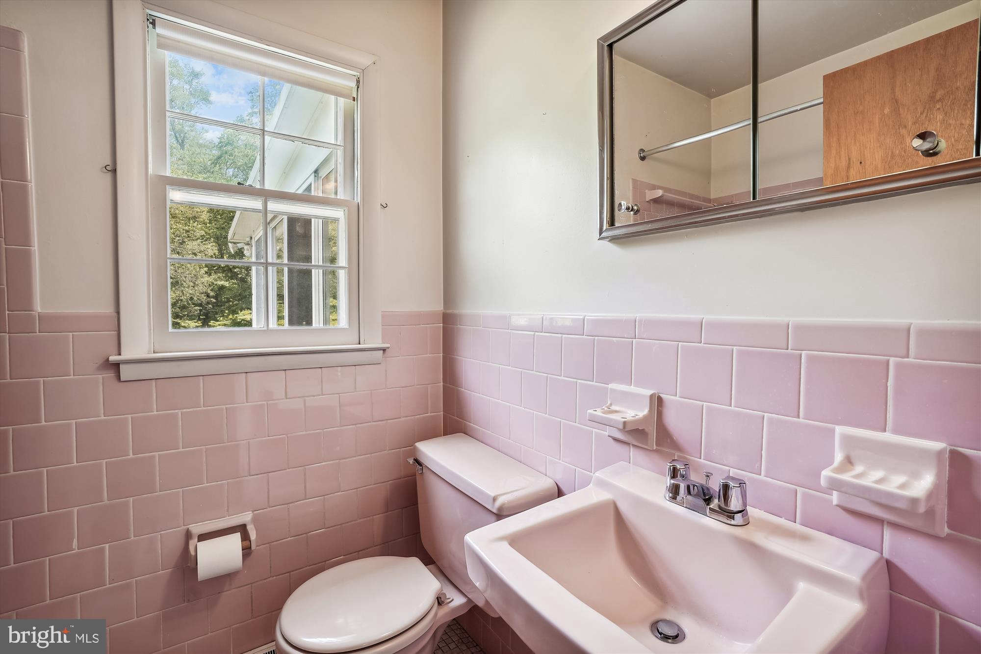 BRADDOCK ROAD - Residential