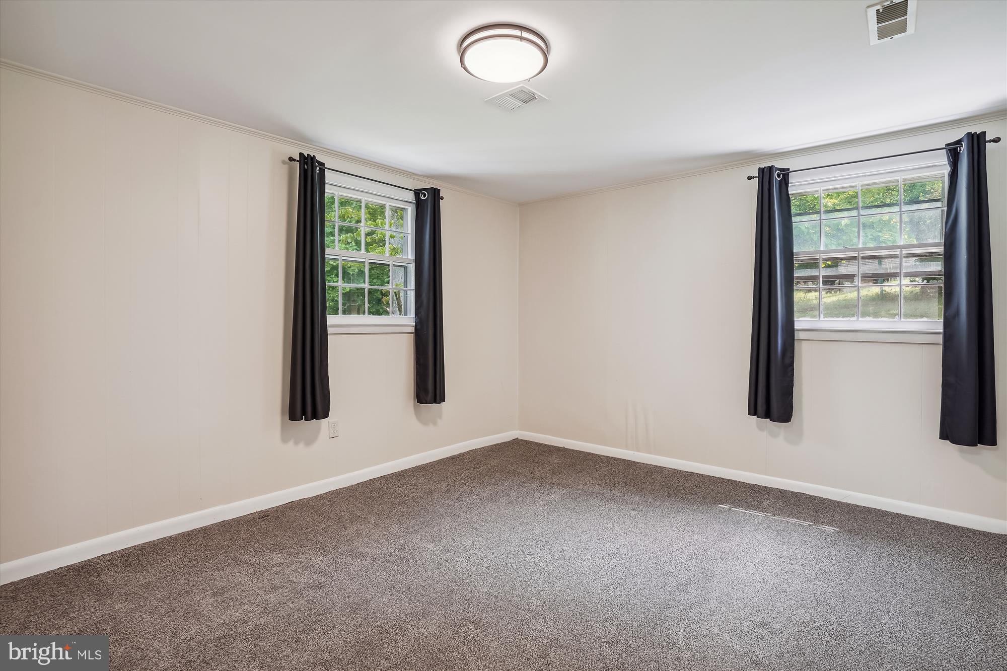 BRADDOCK ROAD - Residential