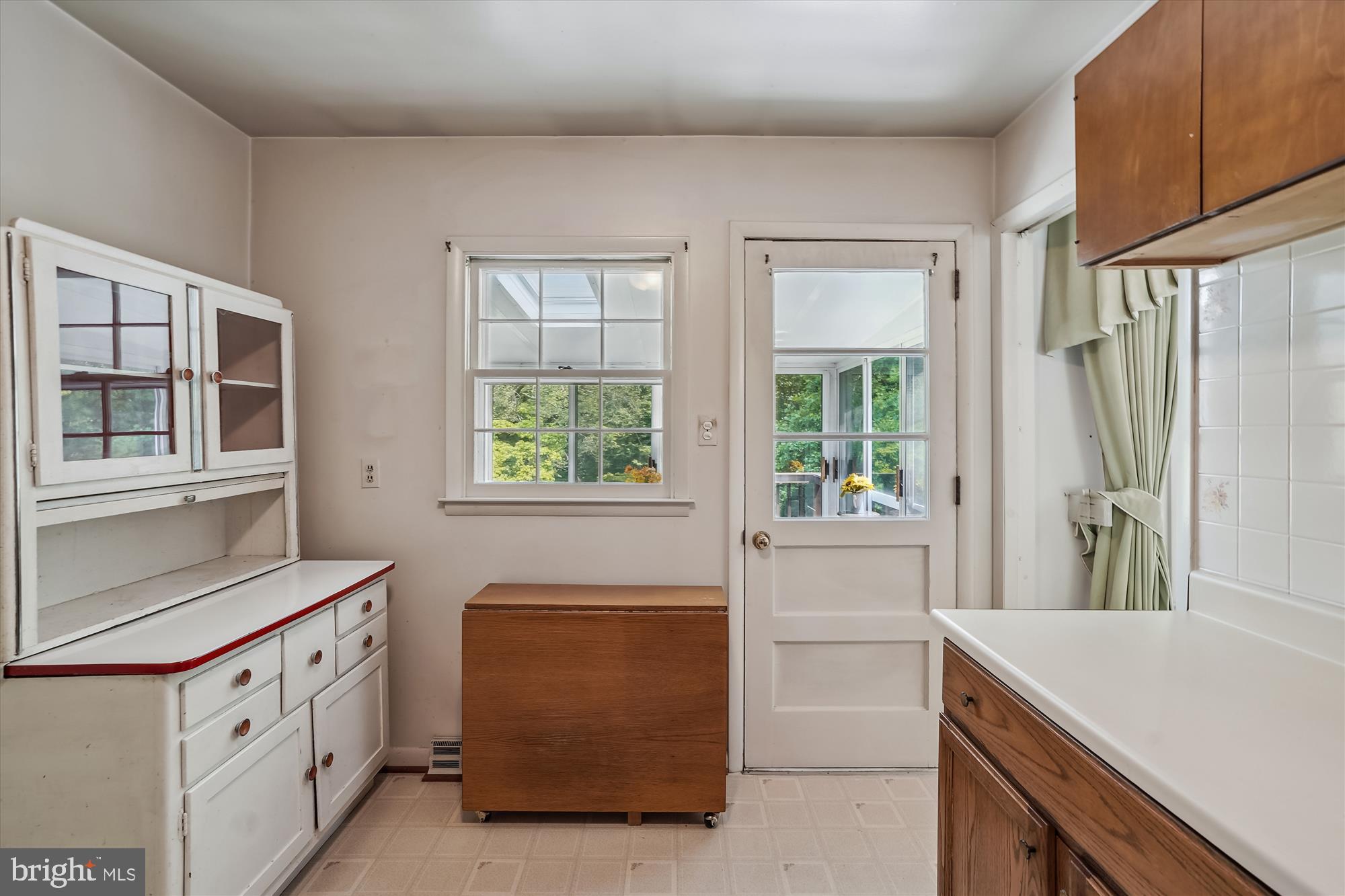 BRADDOCK ROAD - Residential