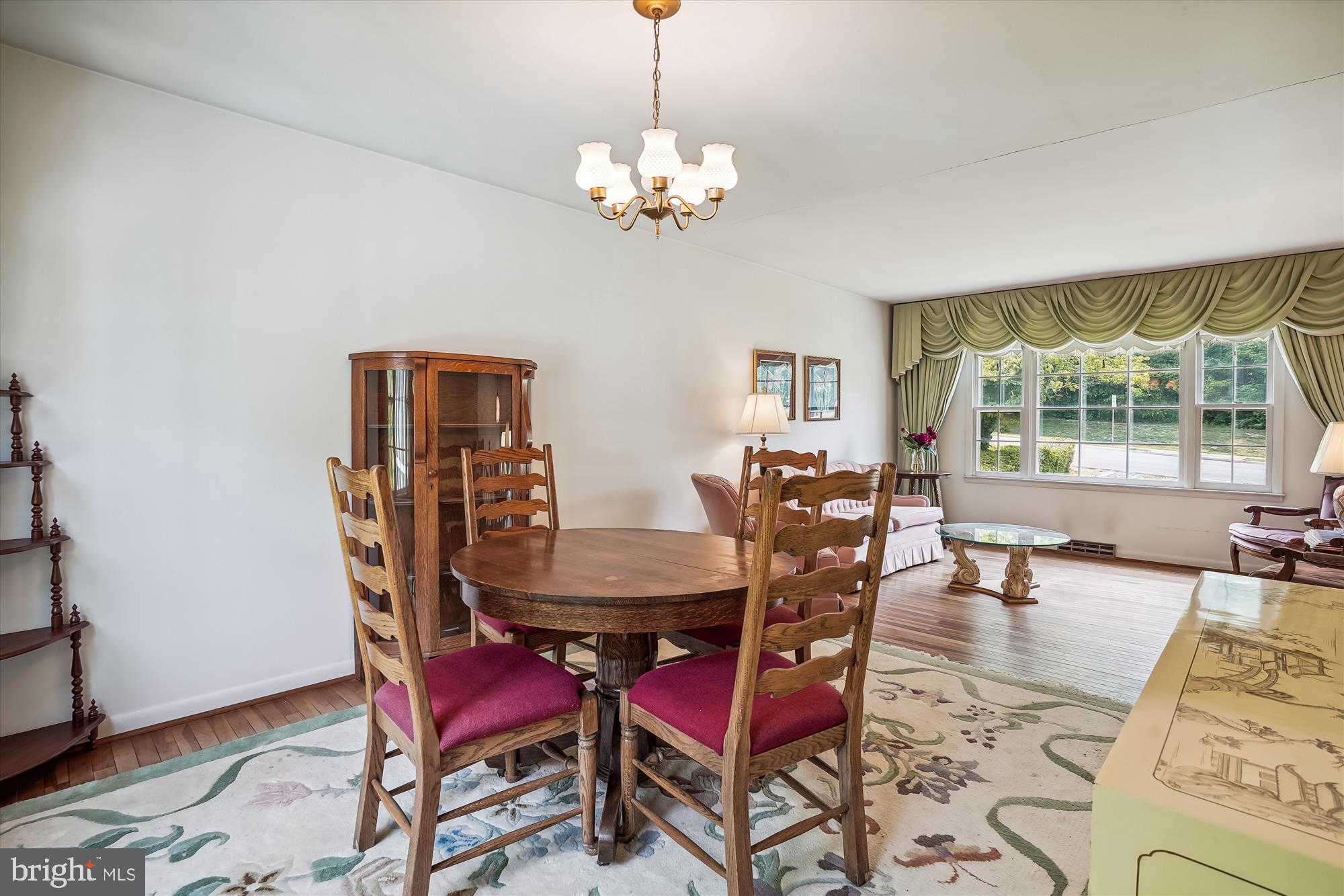 BRADDOCK ROAD - Residential