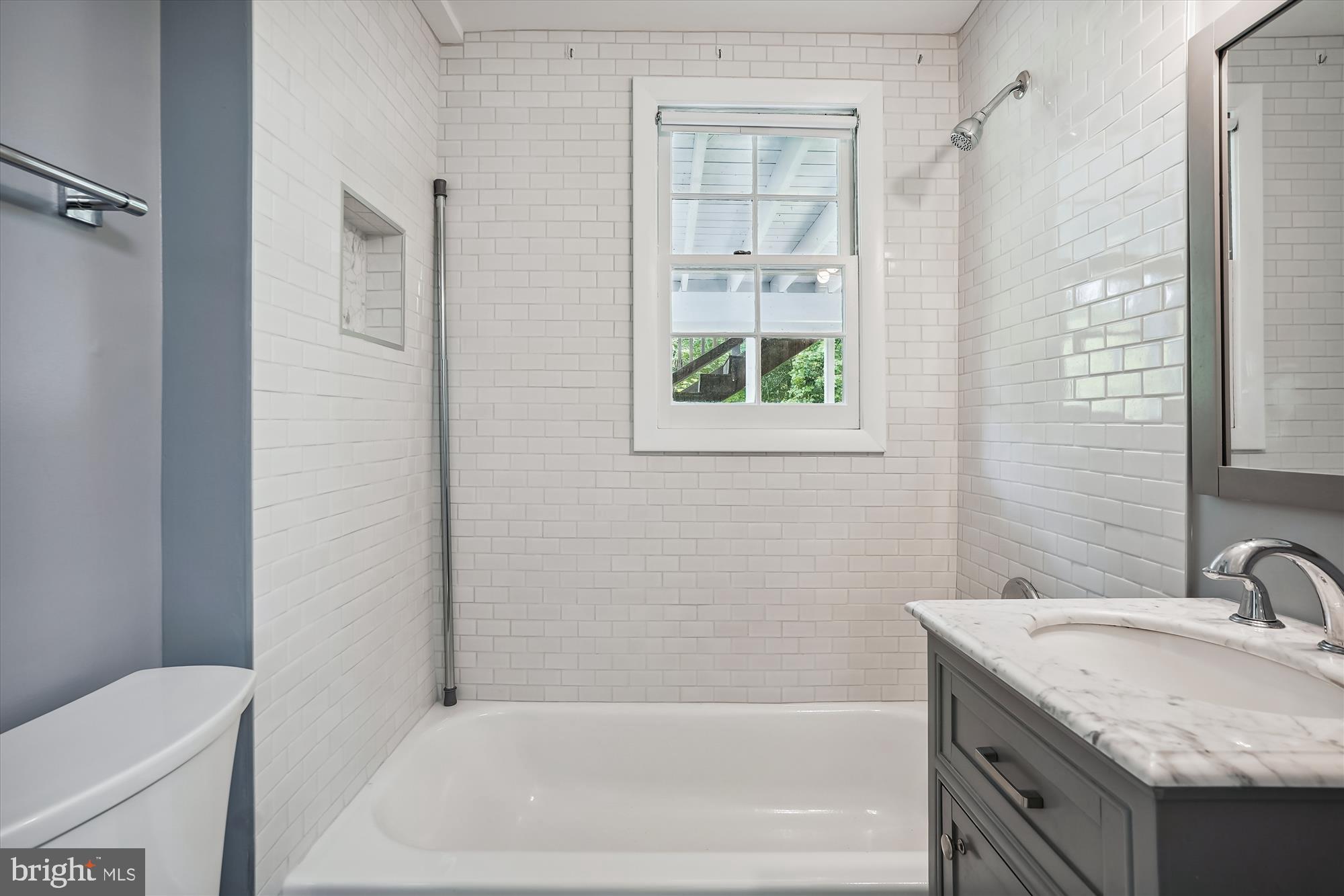 BRADDOCK ROAD - Residential