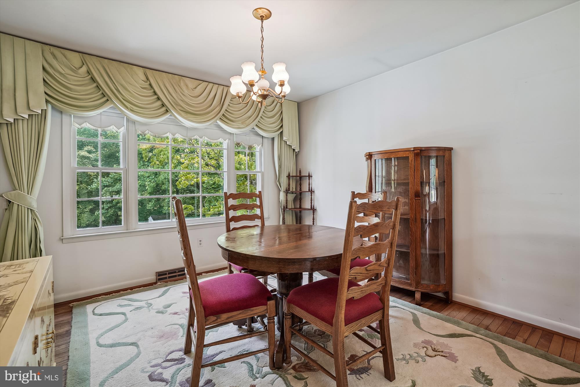 BRADDOCK ROAD - Residential