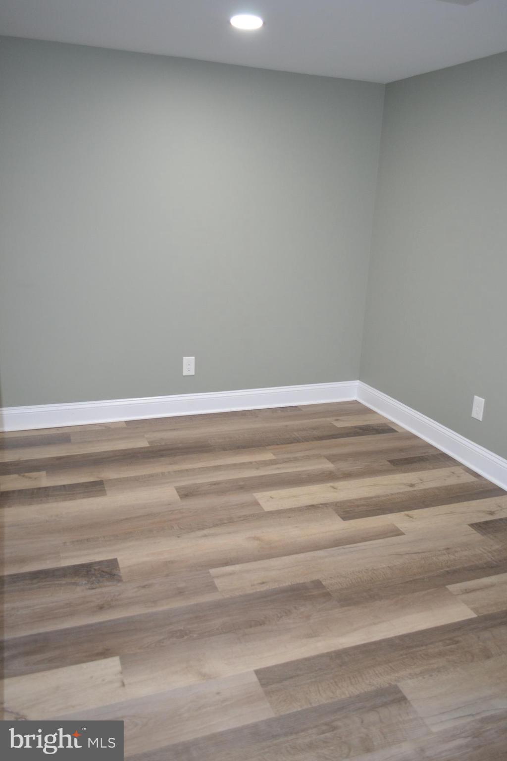 ROSE TREE WOODS - Residential