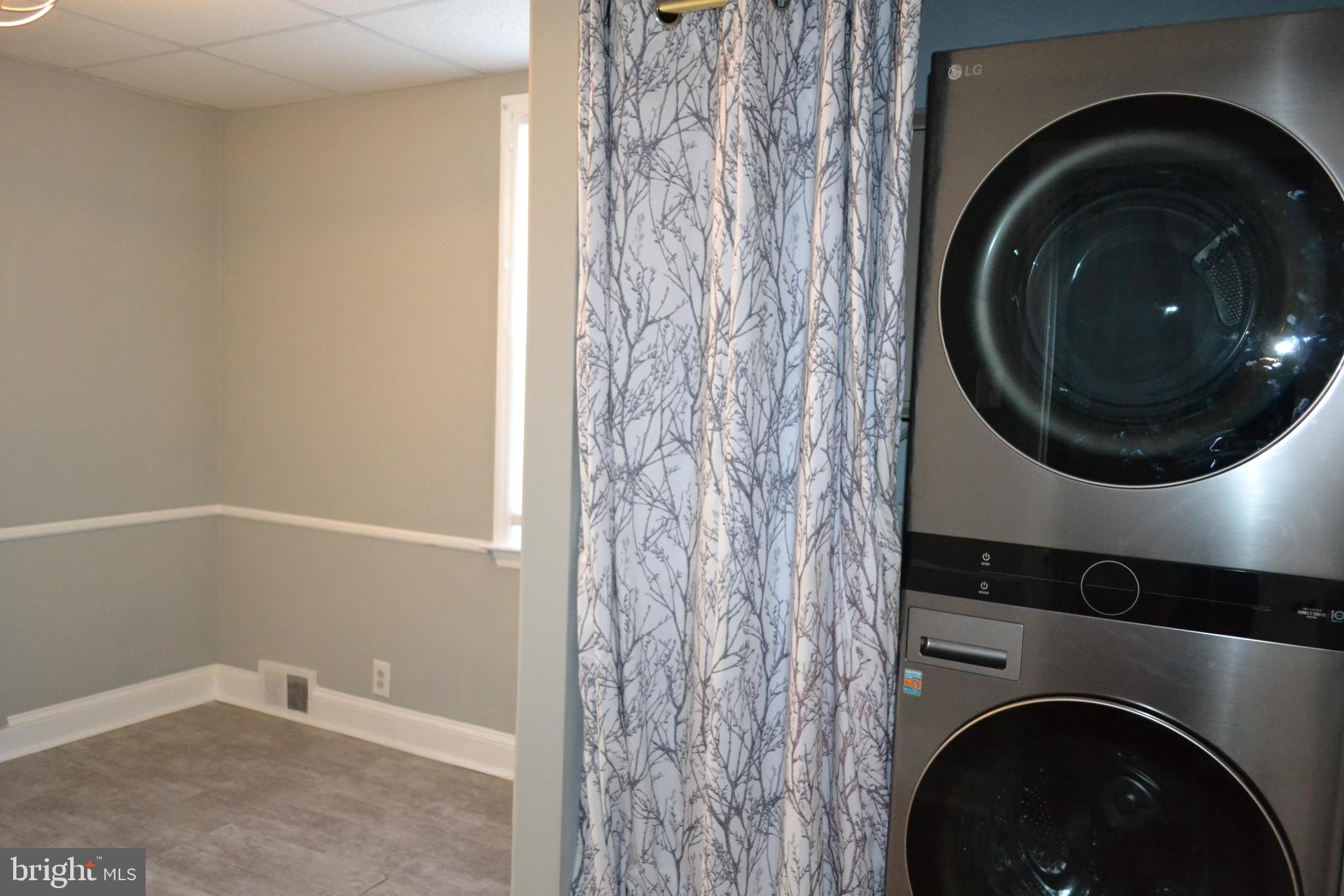 ROSE TREE WOODS - Residential