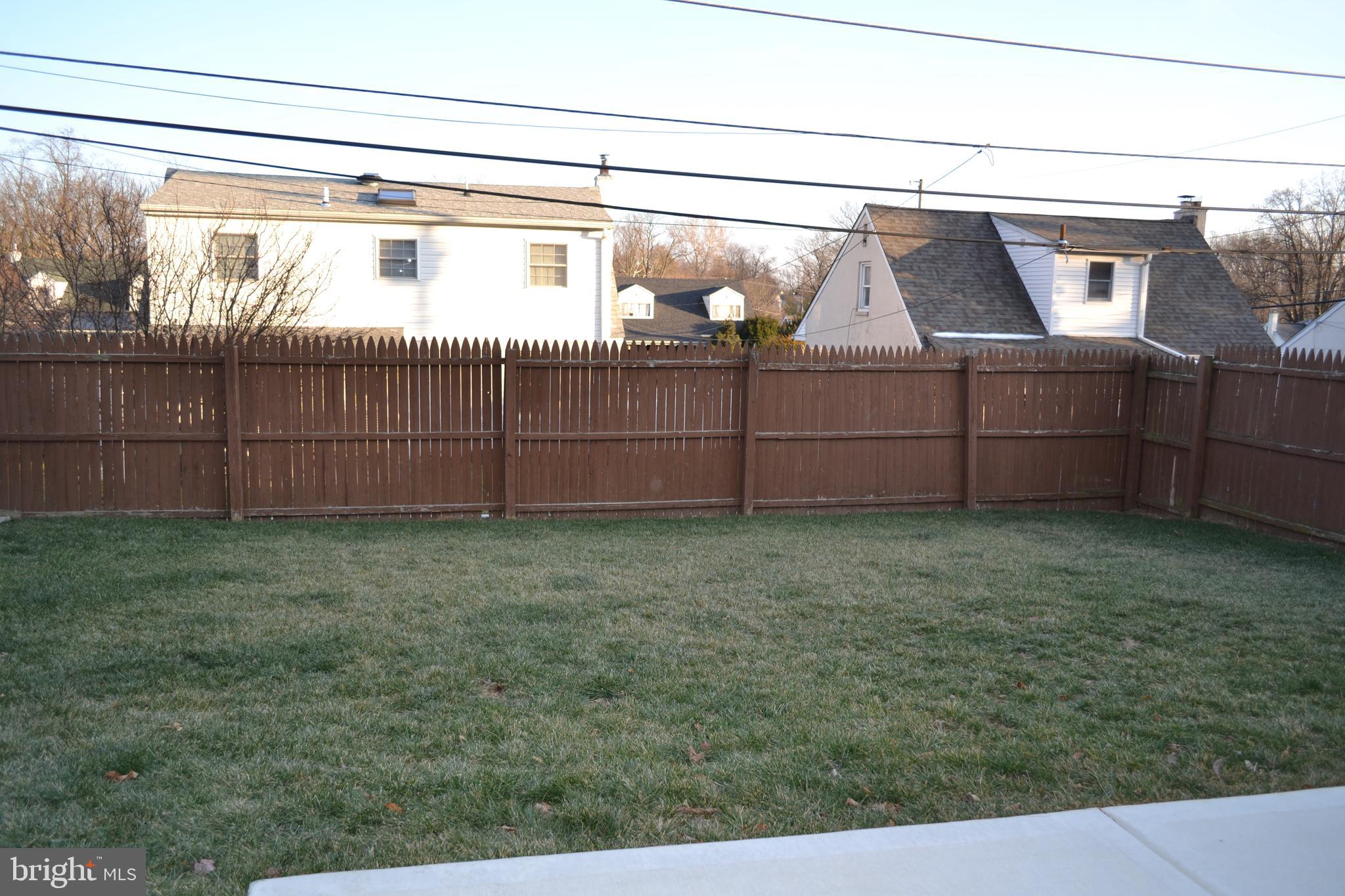 ROSE TREE WOODS - Residential