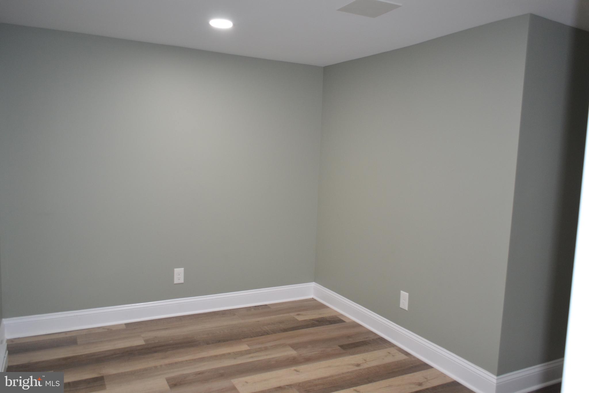 ROSE TREE WOODS - Residential