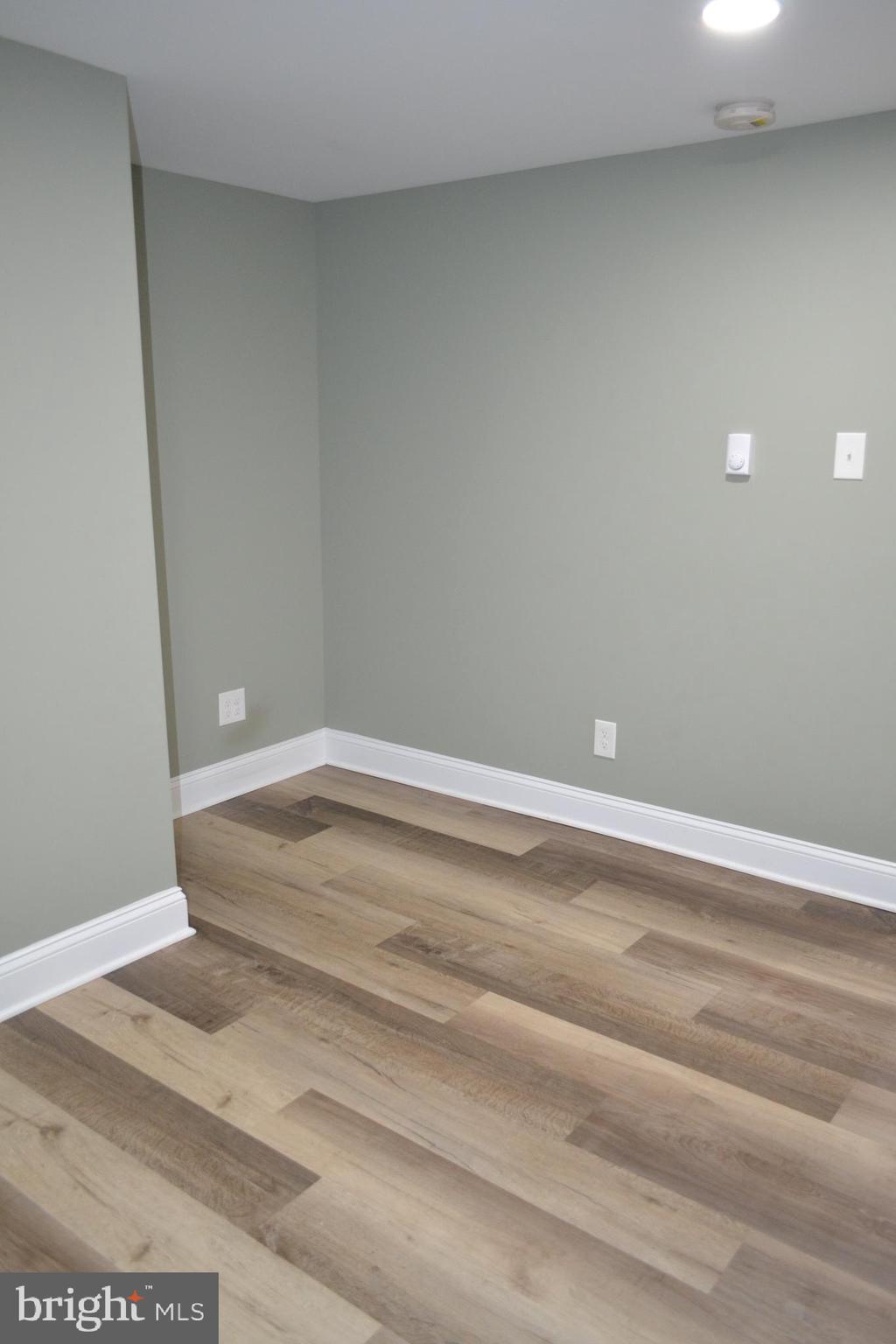 ROSE TREE WOODS - Residential