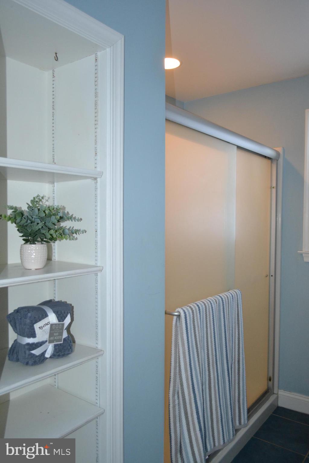 ROSE TREE WOODS - Residential