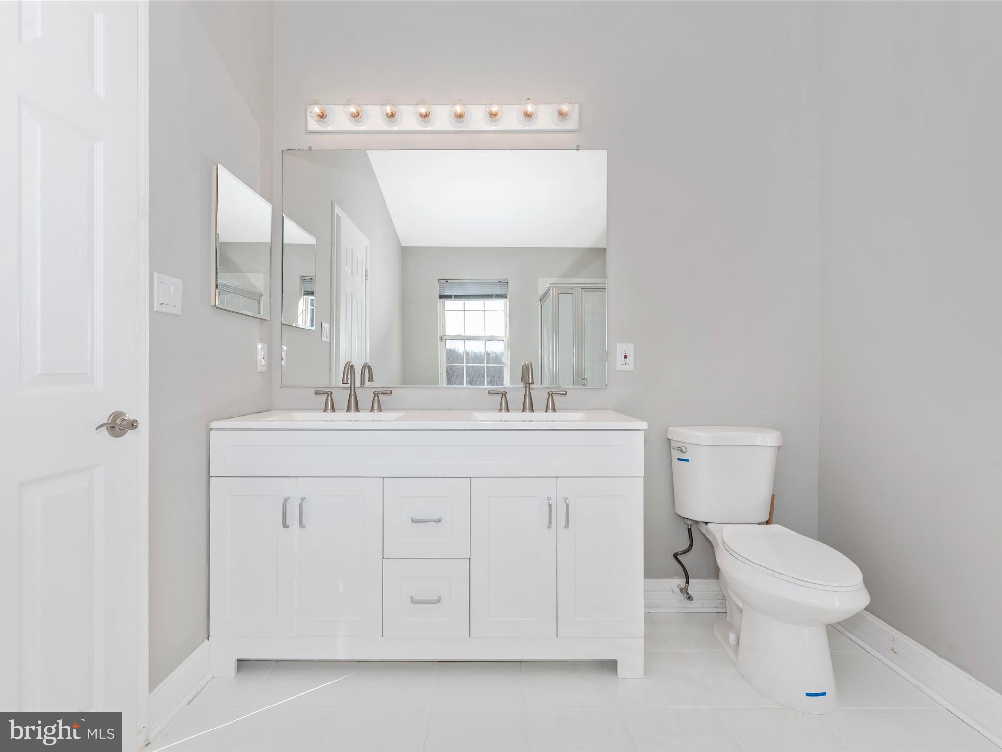 LYONS GATE - Residential