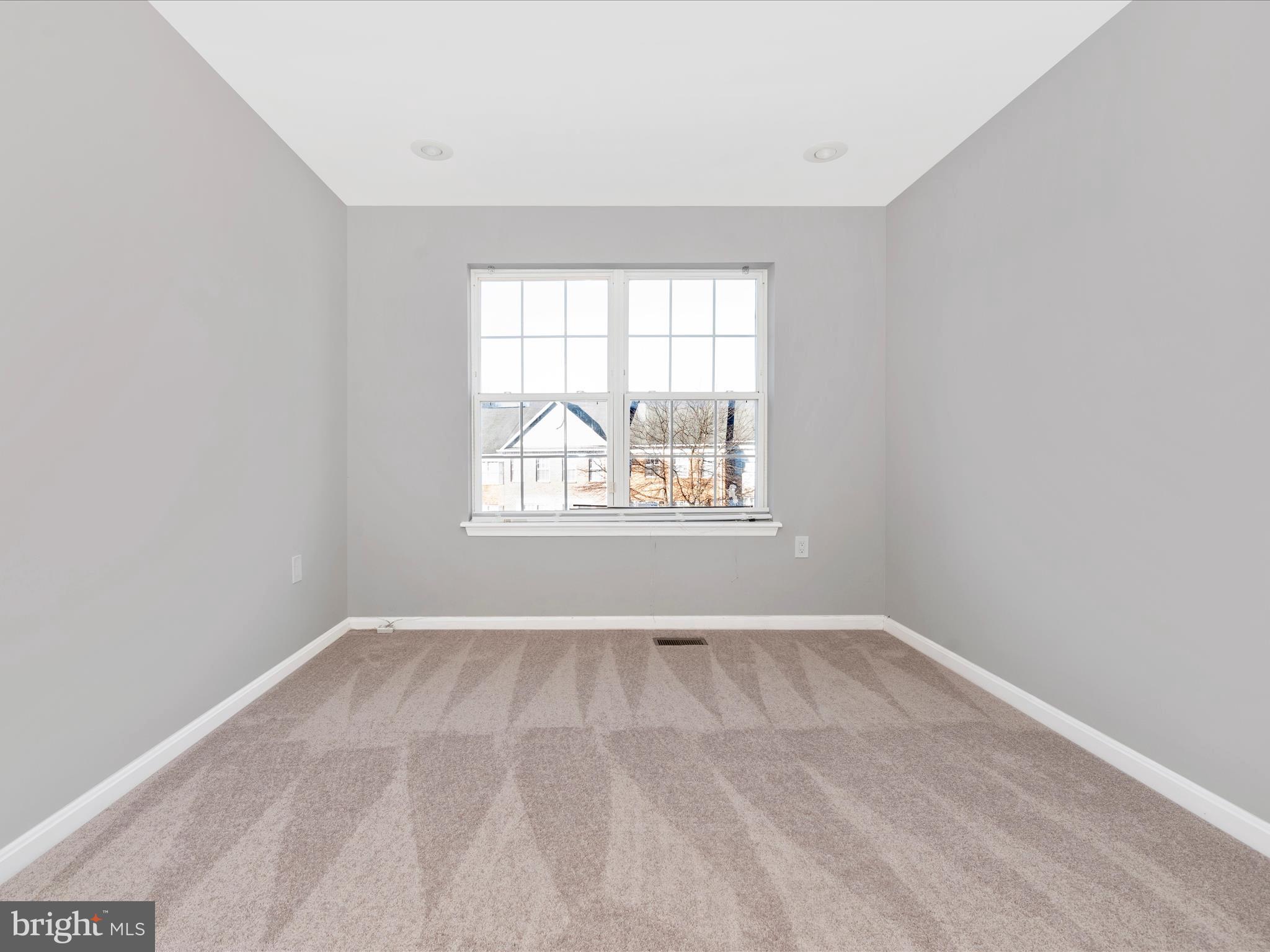 LYONS GATE - Residential